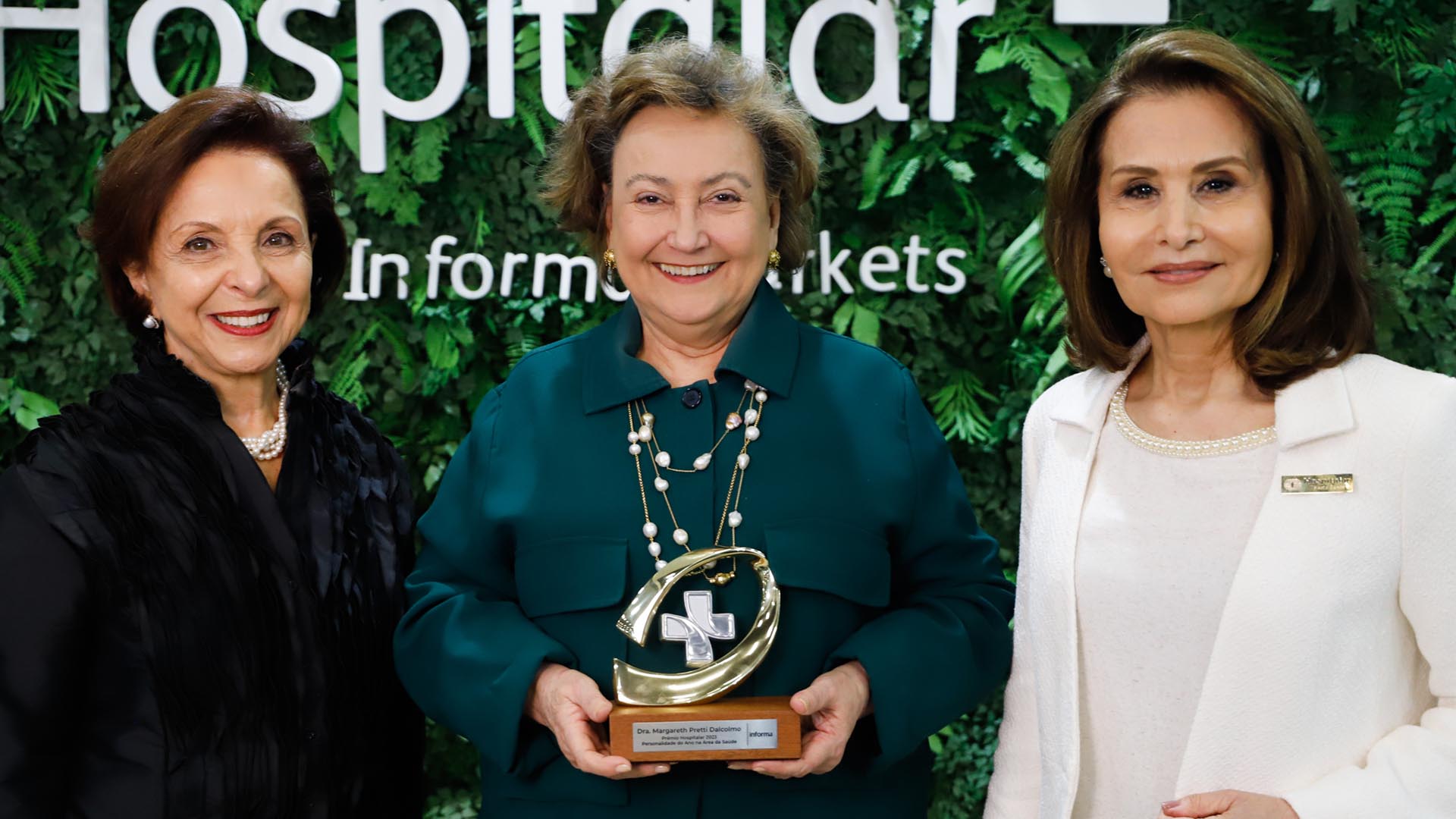Margareth Dalcolmo recebe o Prêmio Personalidade do Ano – Hospitalar 2023