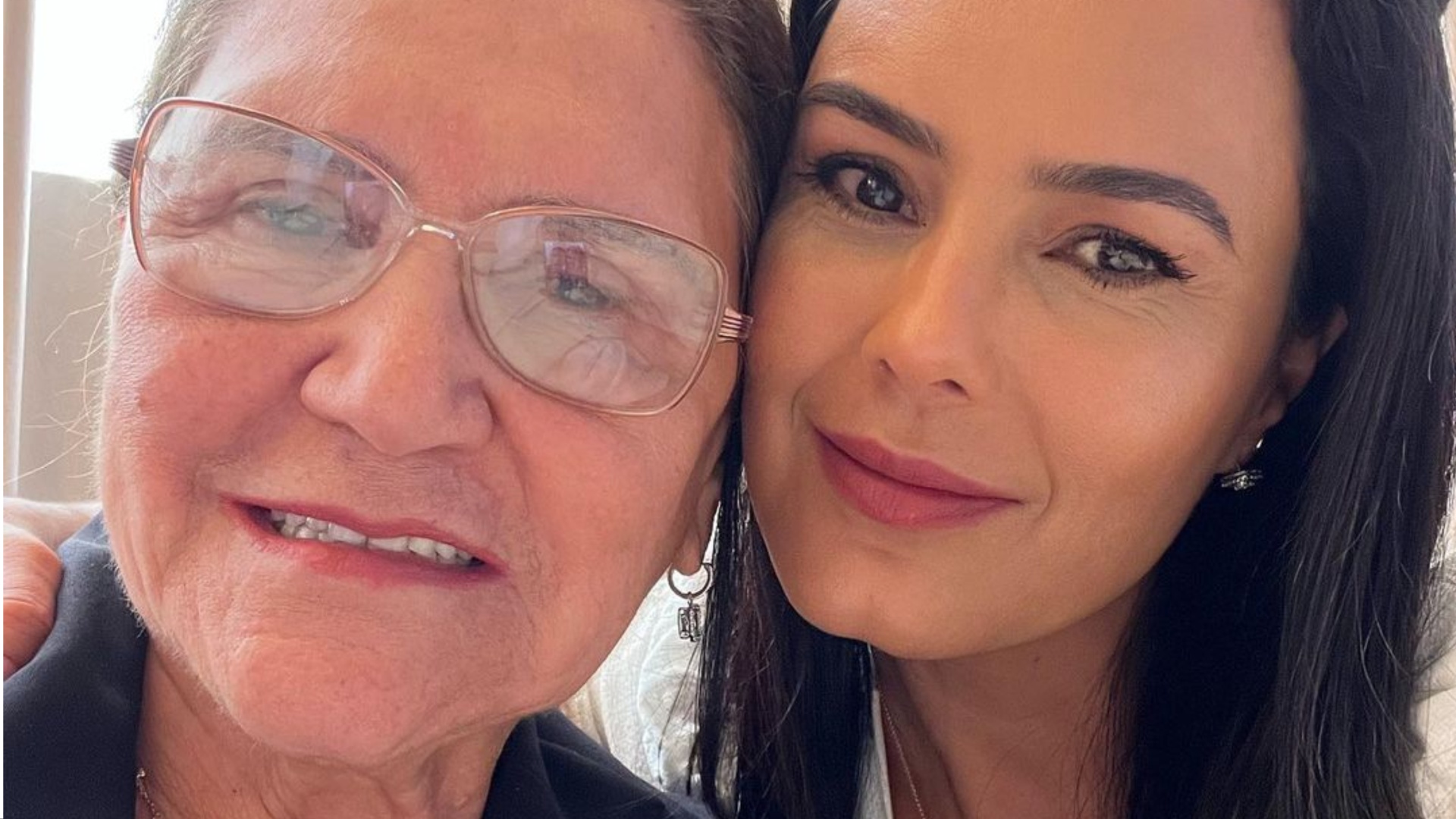 Após 10 anos, Luciele Di Camargo passa o Dia das Mães com dona Helena: ”Outros filhos”