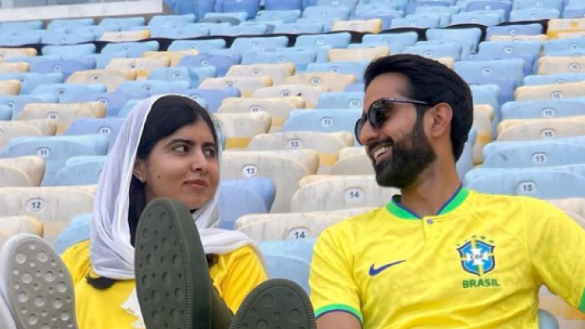Malala Yousafzai visita Maracanã, no Rio de Janeiro, ao lado do marido