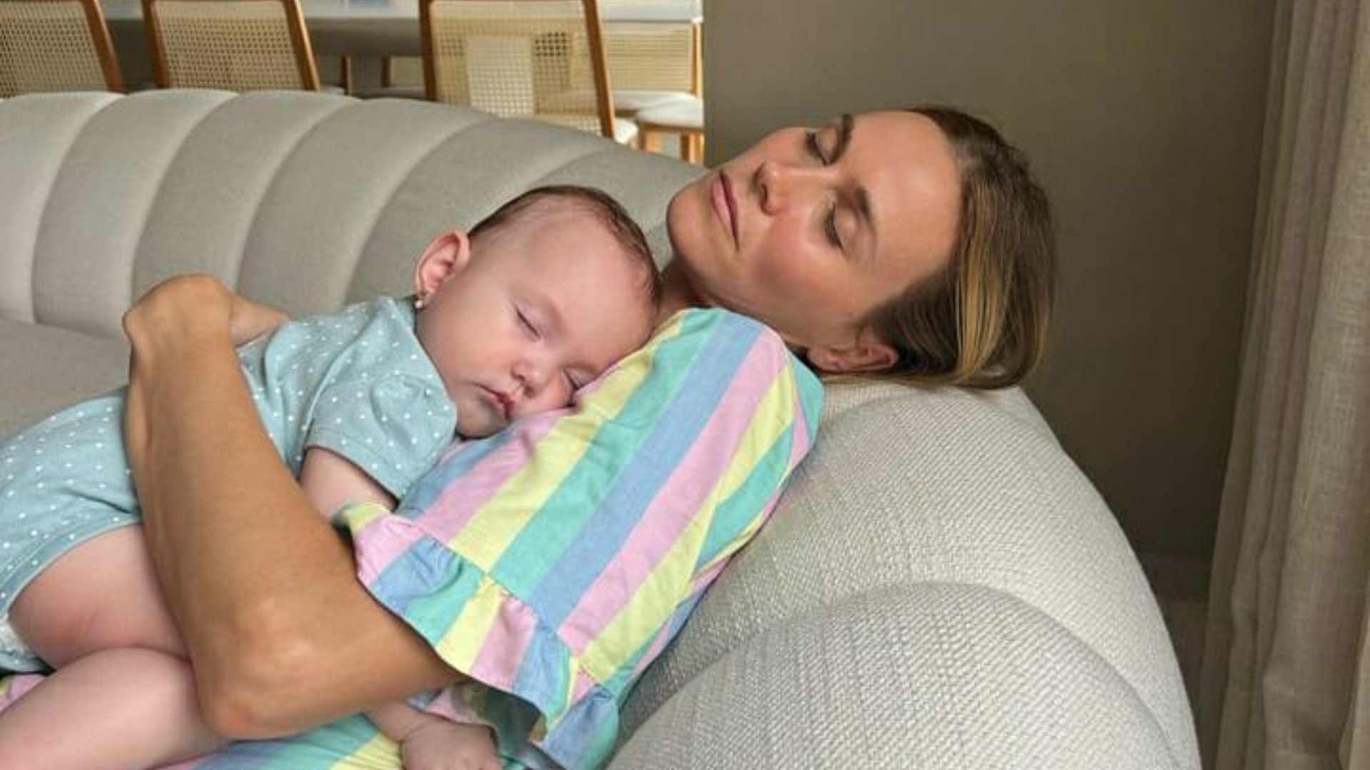 Renata Kuerten comemora primeiro Dia das Mães e relembra pânico: ‘Punk’