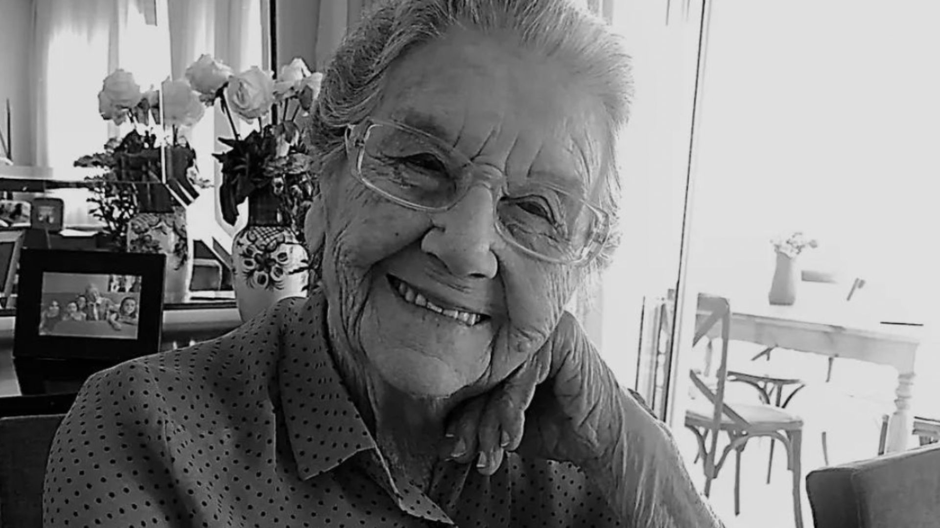 Famosos lamentam a morte de Palmirinha Onofre