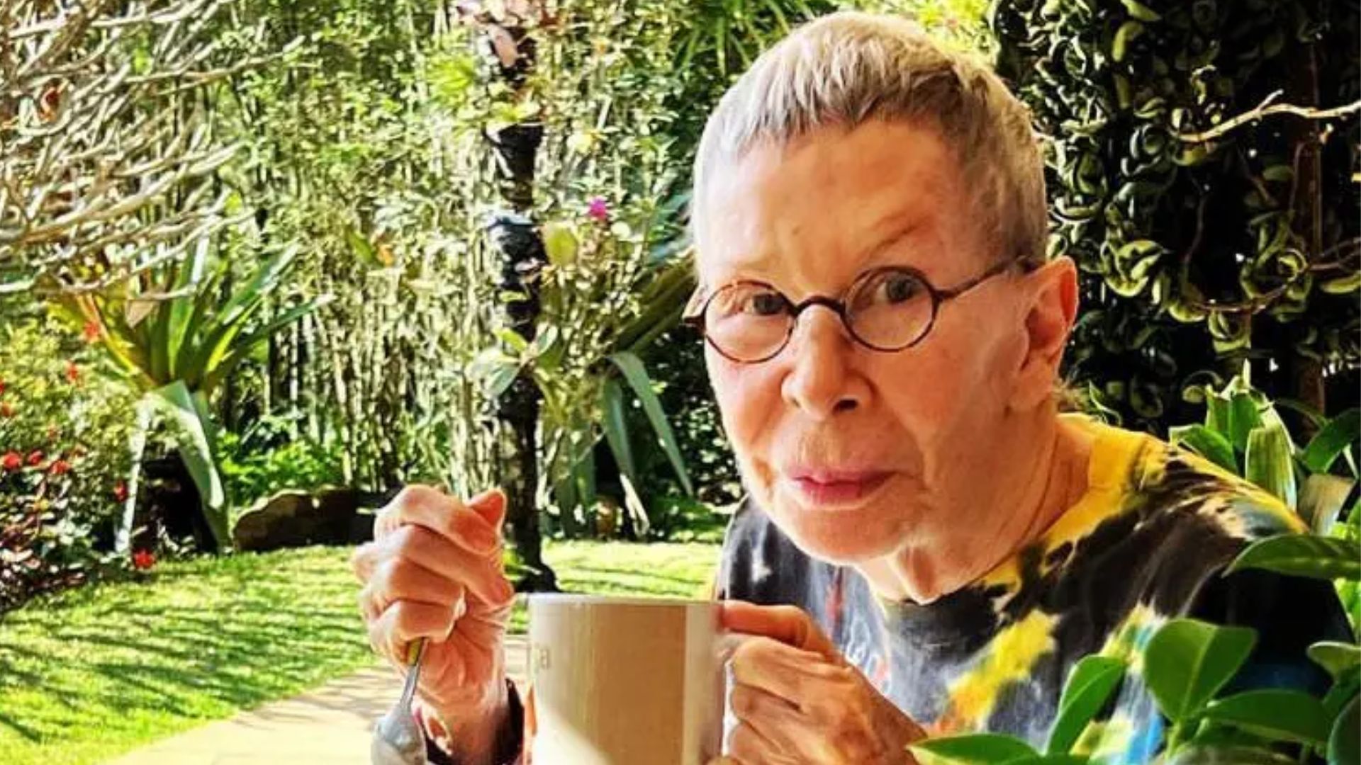 Após álbum cancelado, Rita Lee quebrou sala de empresário ao lado de Tim Maia
