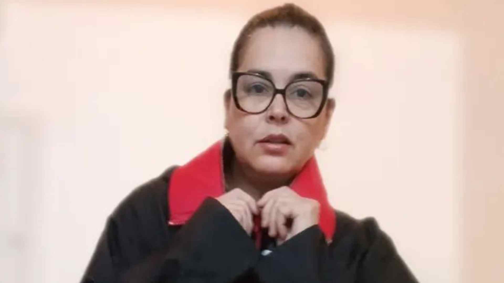Suzy Rêgo aposta em fantasia inusitada para buscar os filhos na escola: “Arrasou”