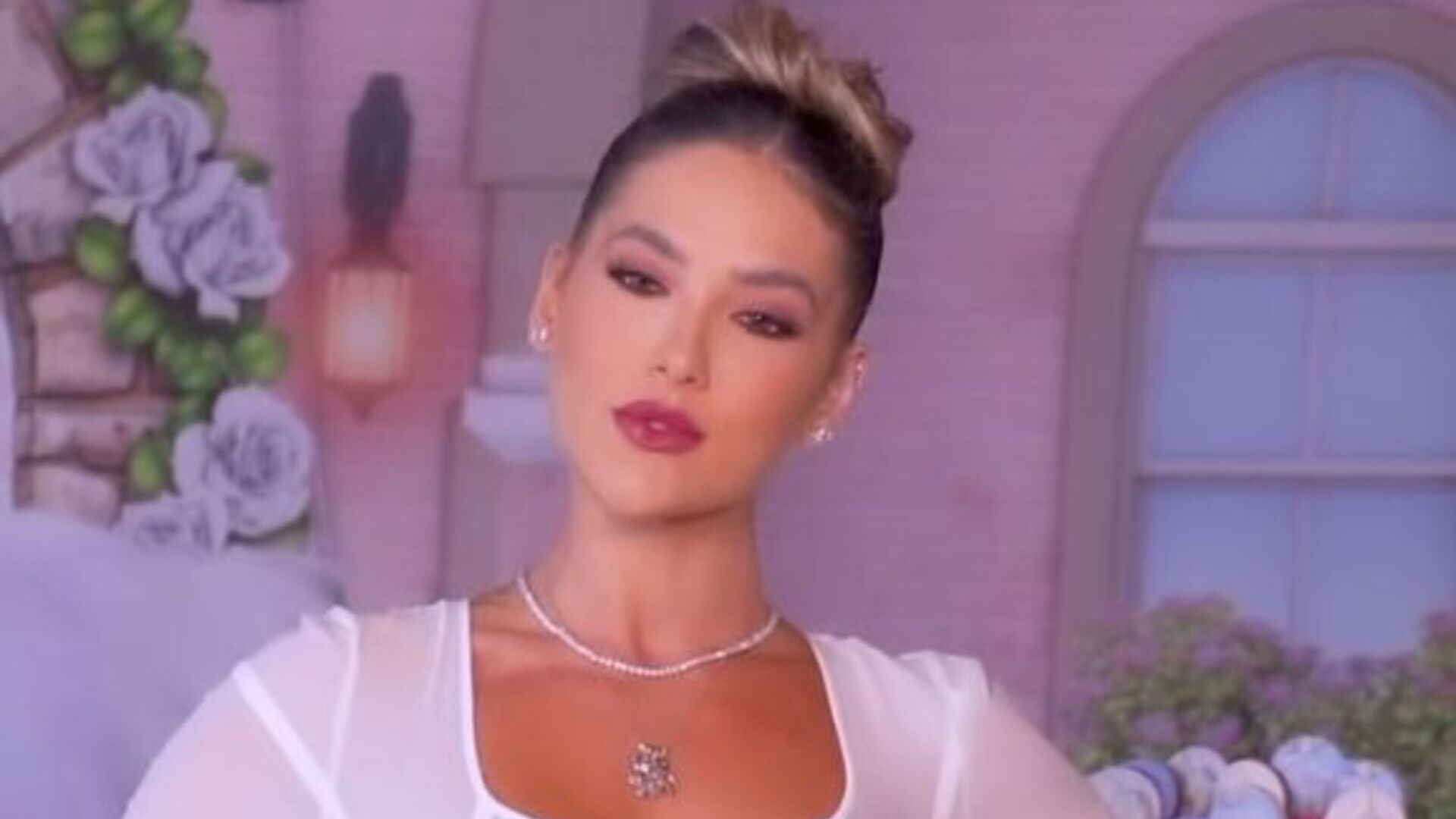 Virginia gera polêmica ao postar fotos do aniversário da filha: “Não foram convidados?”