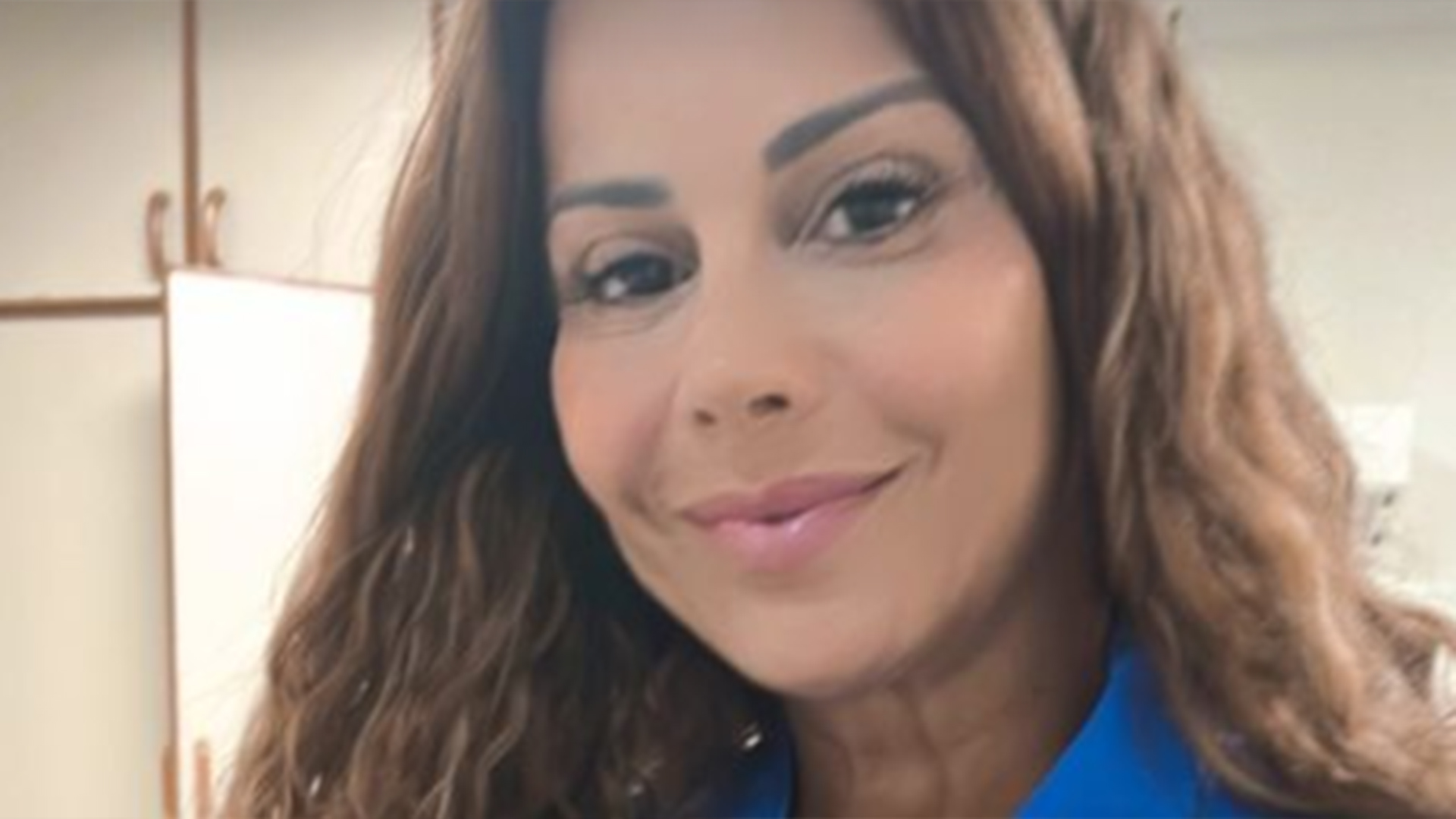 Viviane Araújo passa por cirurgia plástica em clínica