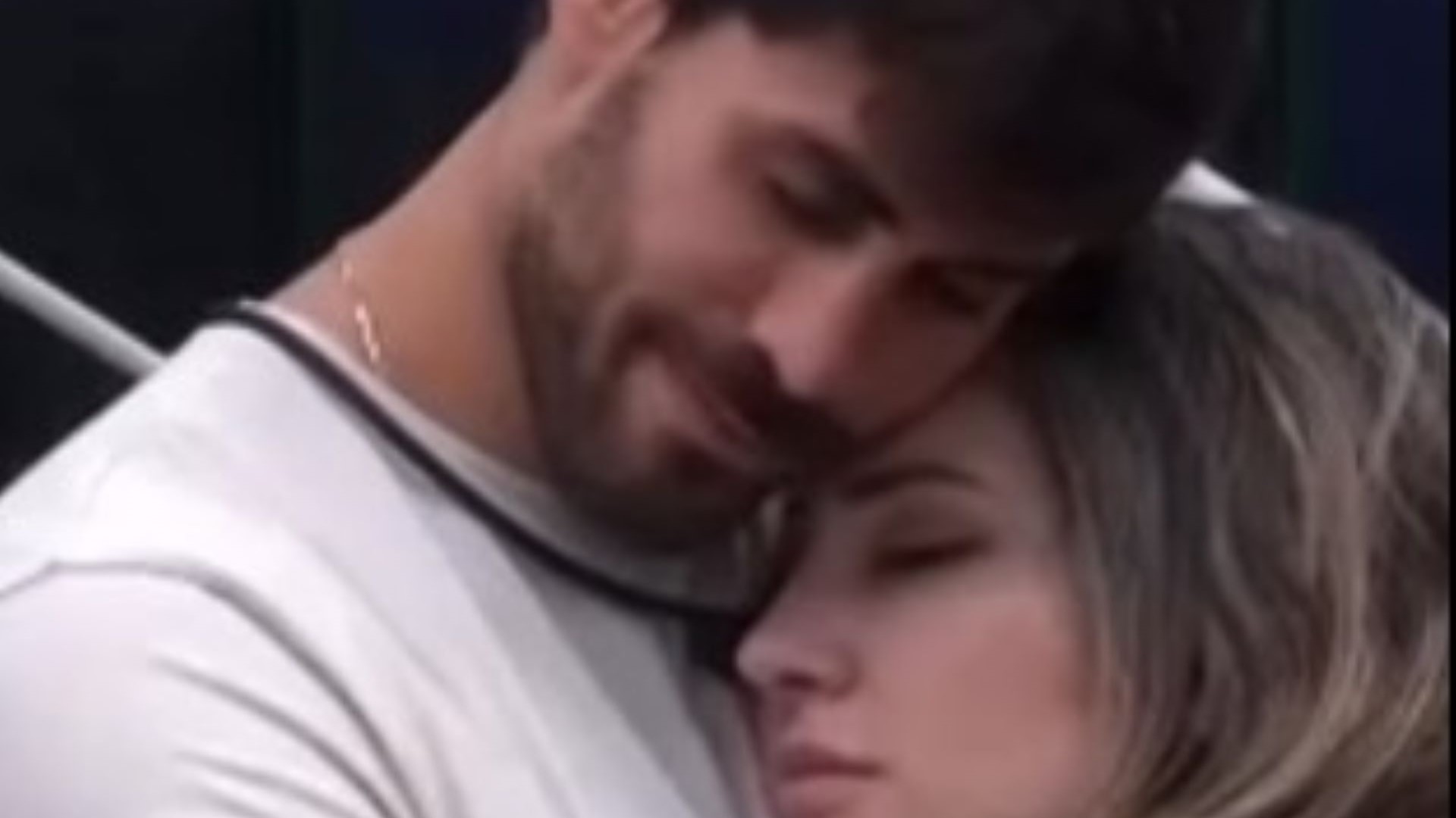 Cara de Sapato faz texto emocionante para comemorar aniversário de Amanda