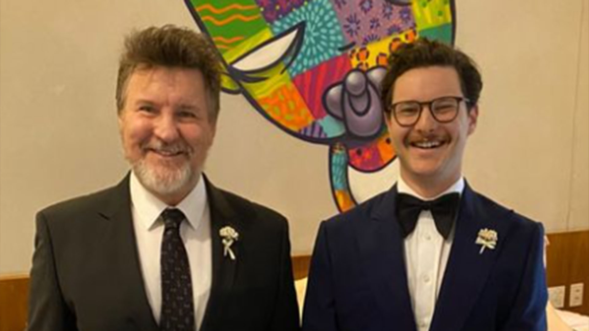 Antonio Calloni celebra o casamento do seu filho, Pedro: ‘Orgulho’
