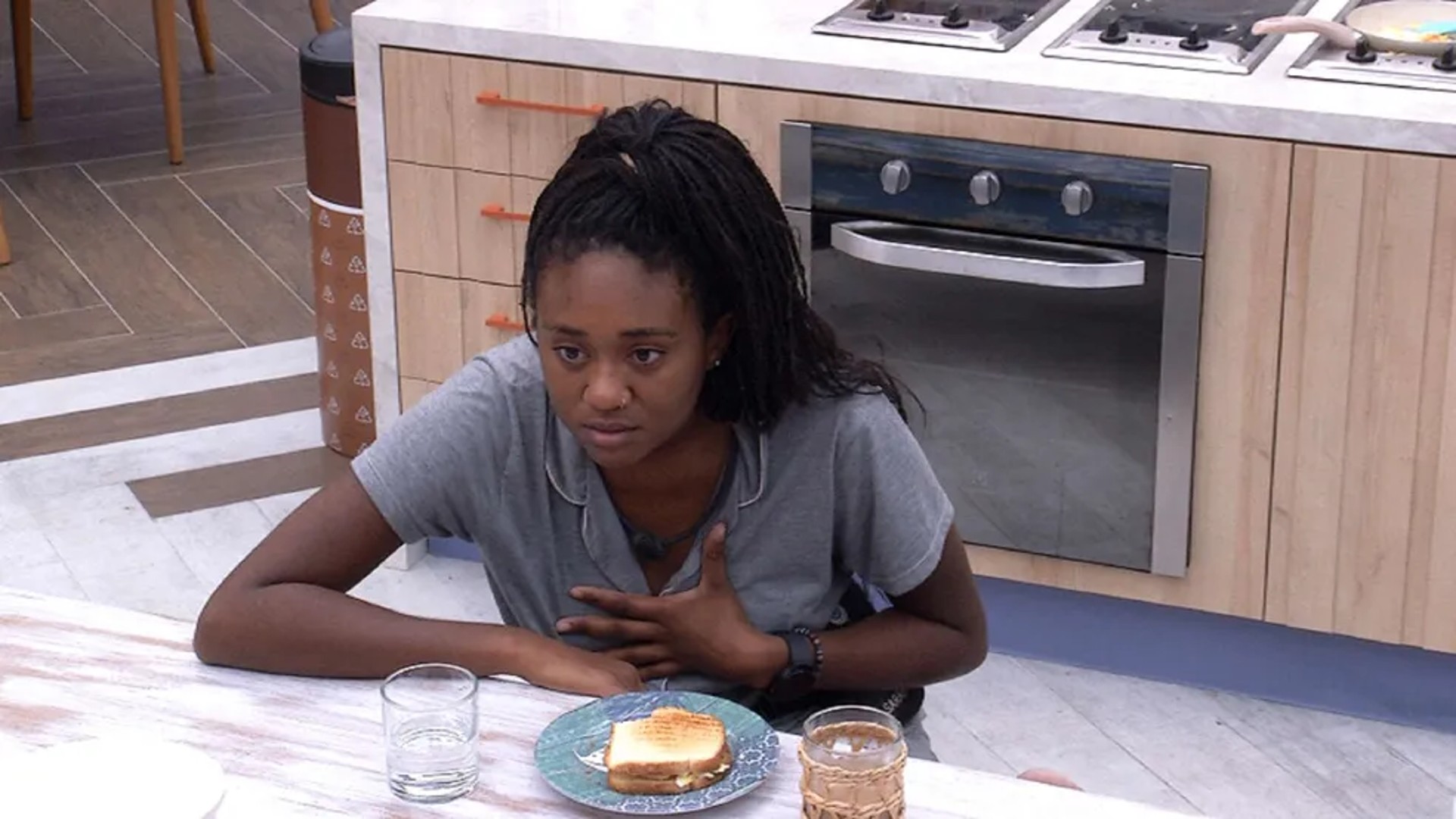 BBB 23: Sarah Aline reprova postura de brothers: “Discurso não bate”