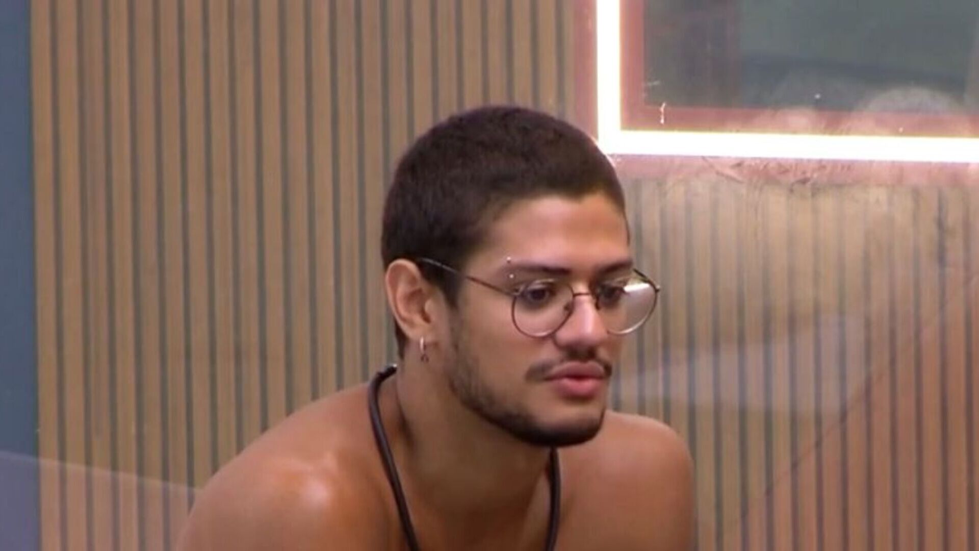 BBB 23: Gabriel Santana aconselha Bruna Griphao em relação a Domitila: “Não abaixa a cabeça”