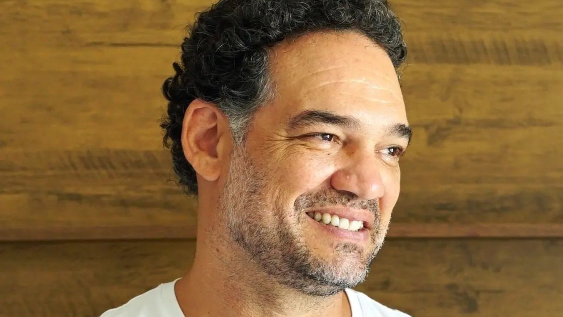 Ator de Amor Perfeito trocou direito e reality por carreira na TV: ‘Não estava satisfeito’
