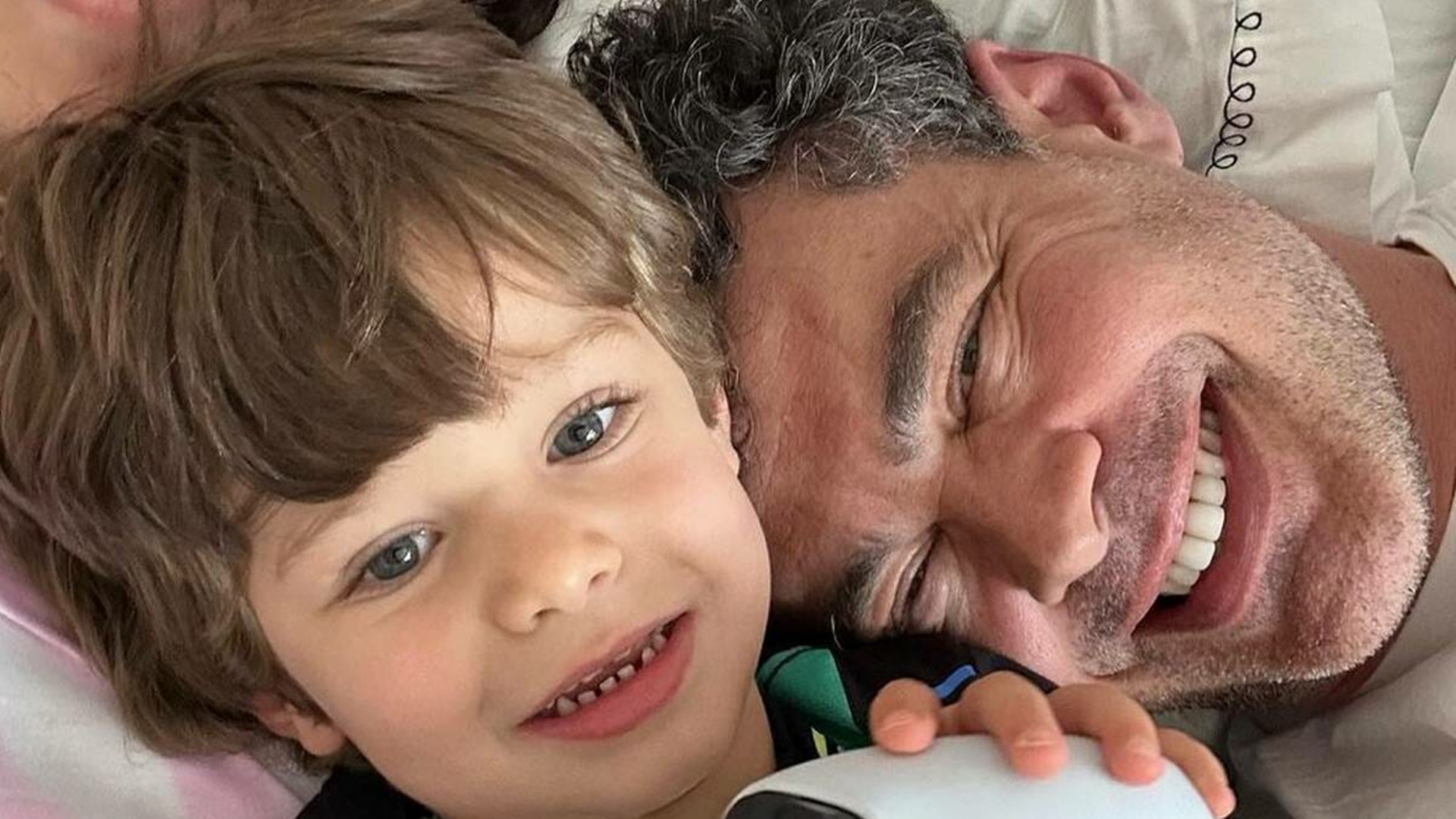 “Não grito com meu filho”, diz Carmo Dalla Vecchia sobre relação com herdeiro