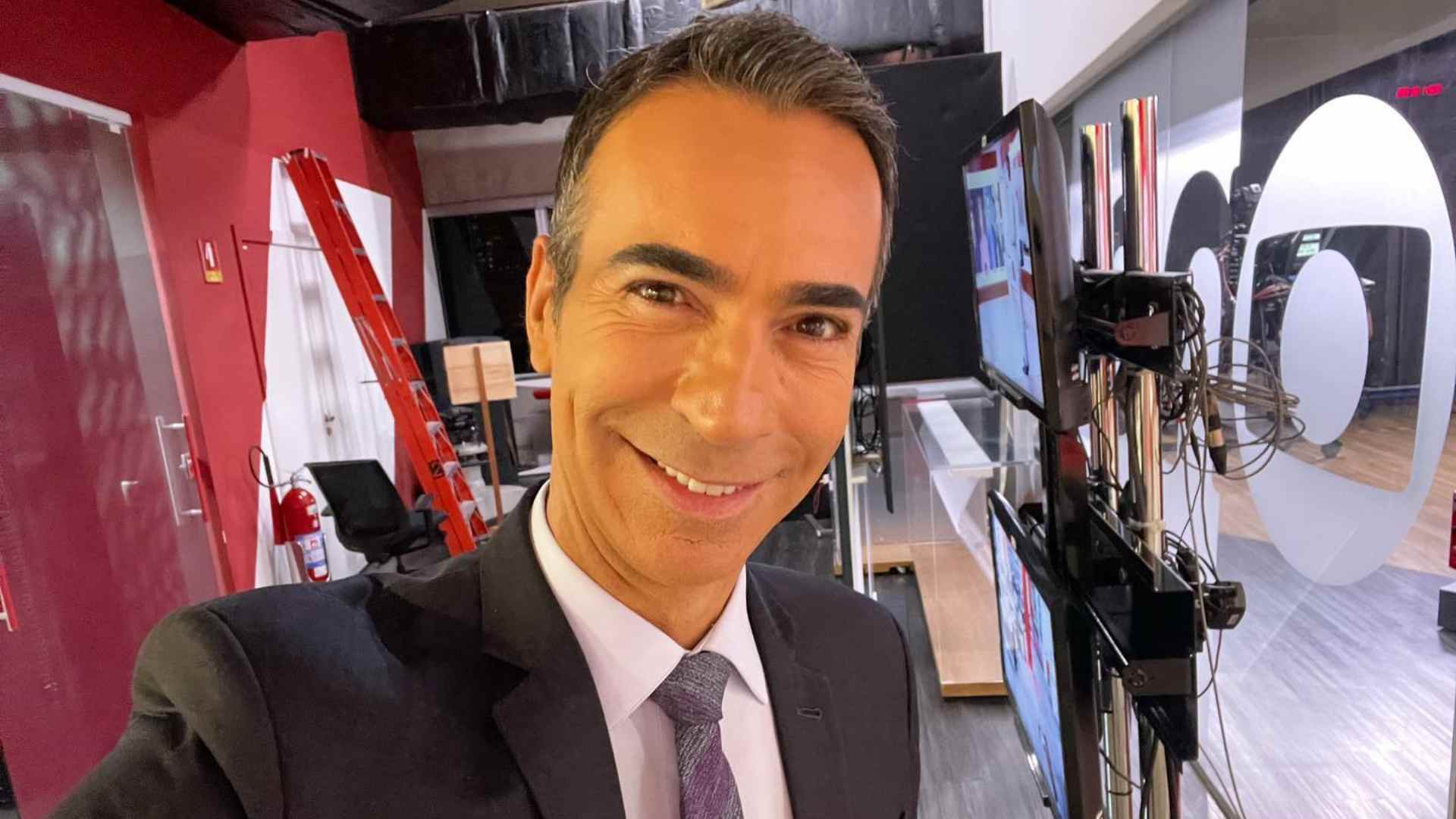 Cesar Tralli completa três anos no comando do jornal da GloboNews: “Gratidão”