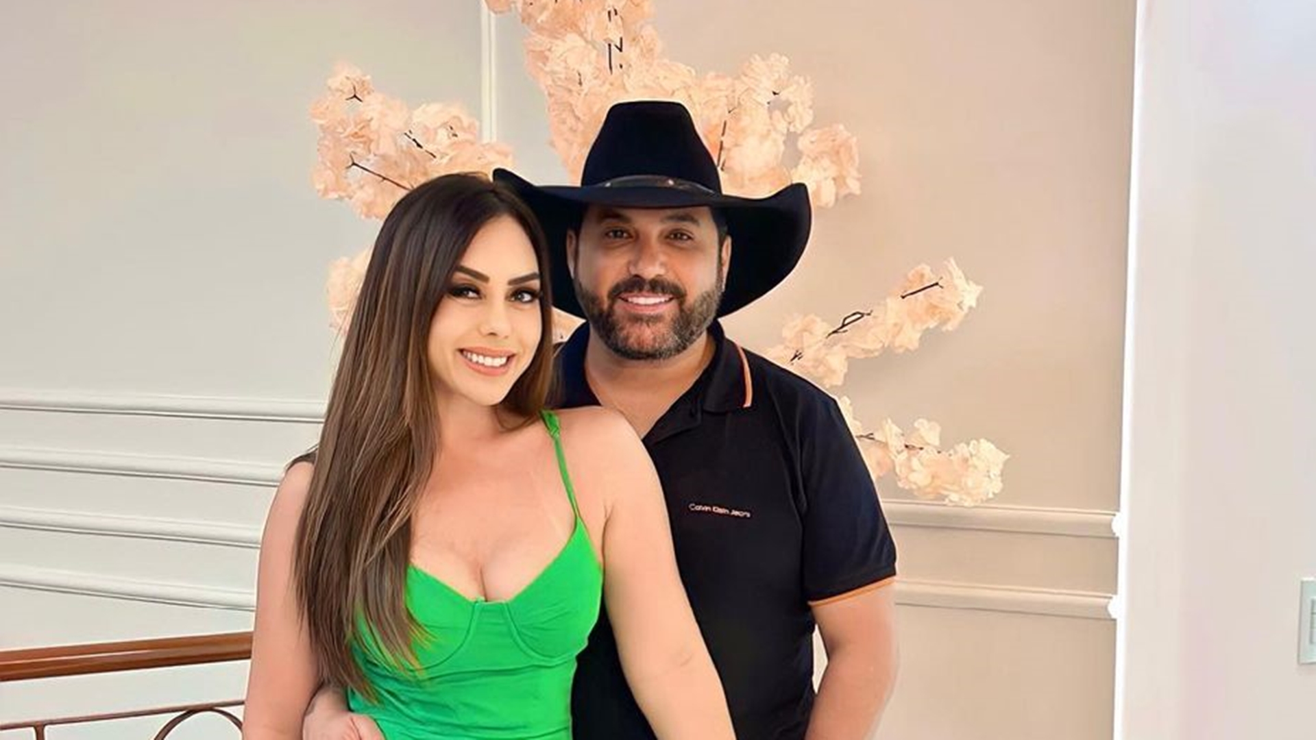 Esposa do sertanejo Edson, Deia Cypri nega ciúmes de fãs do marido: “Carinho especial”
