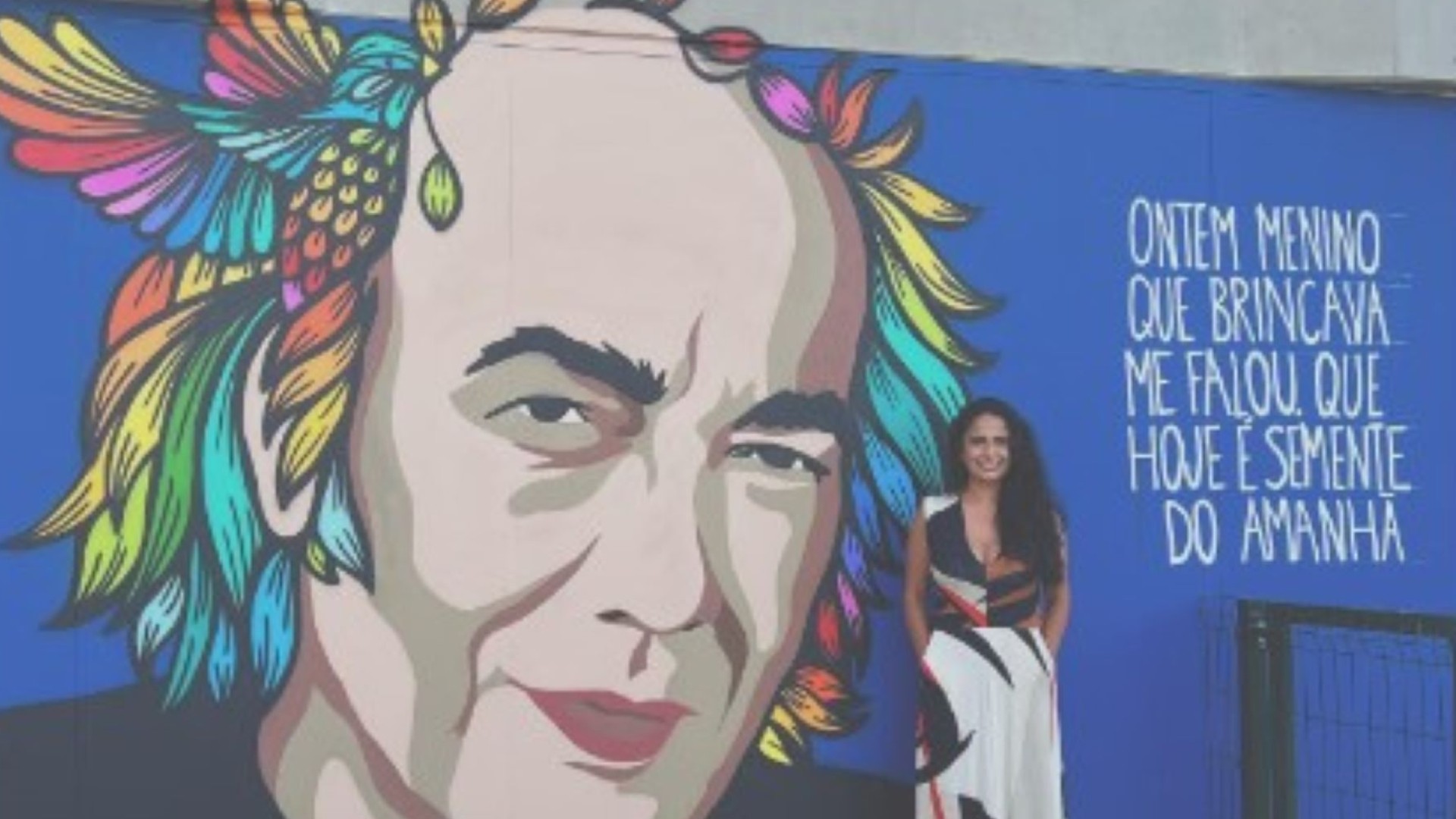 Viúva de Erasmo Carlos comemora batismo de escola com nome do músico