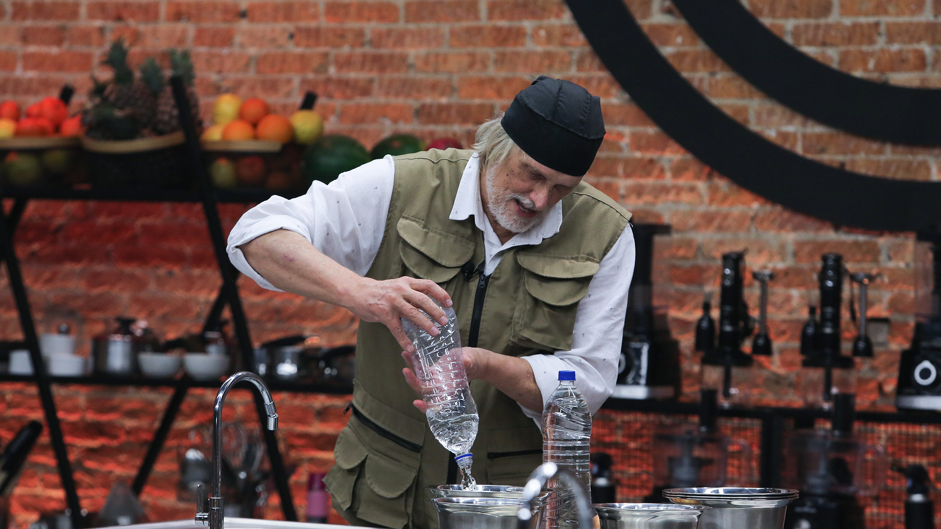 Candidato do MasterChef+, Flavio Salmeron morre aos 69 anos