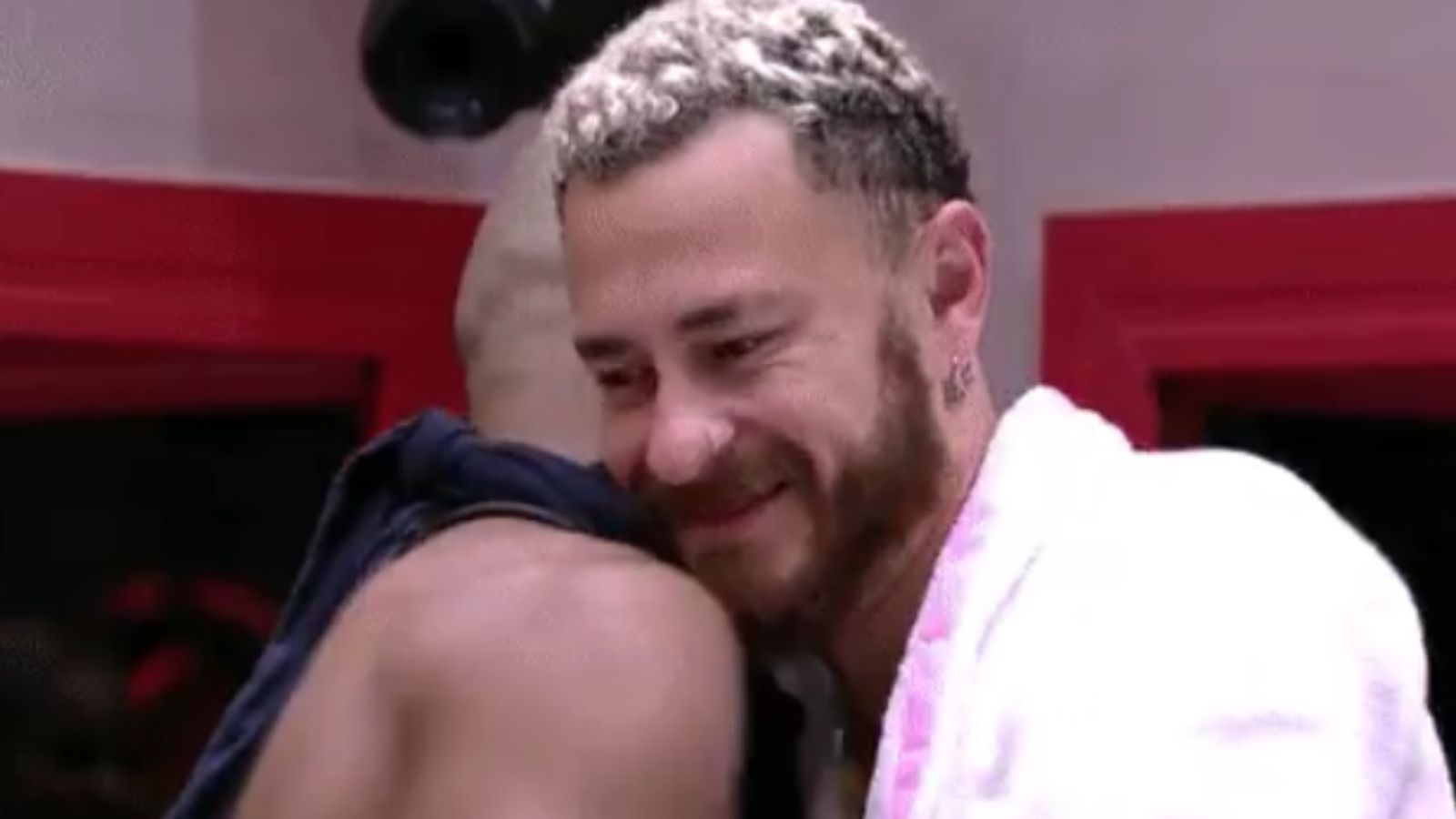 BBB 23: Depois de declararem guerra, Ricardo e Fred se abraçam