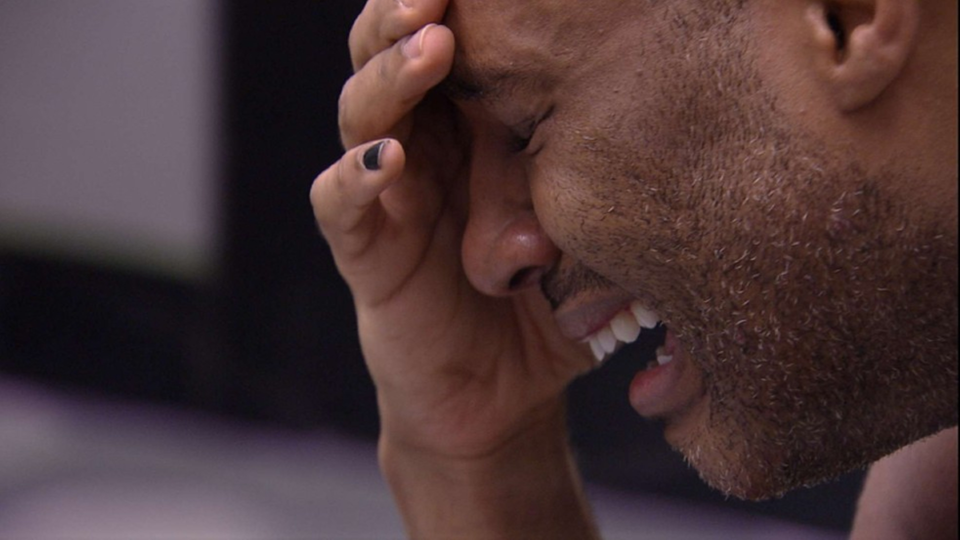 BBB 23: Fred Nicácio perde o controle e tem crise de choro: ”Pesadelo”
