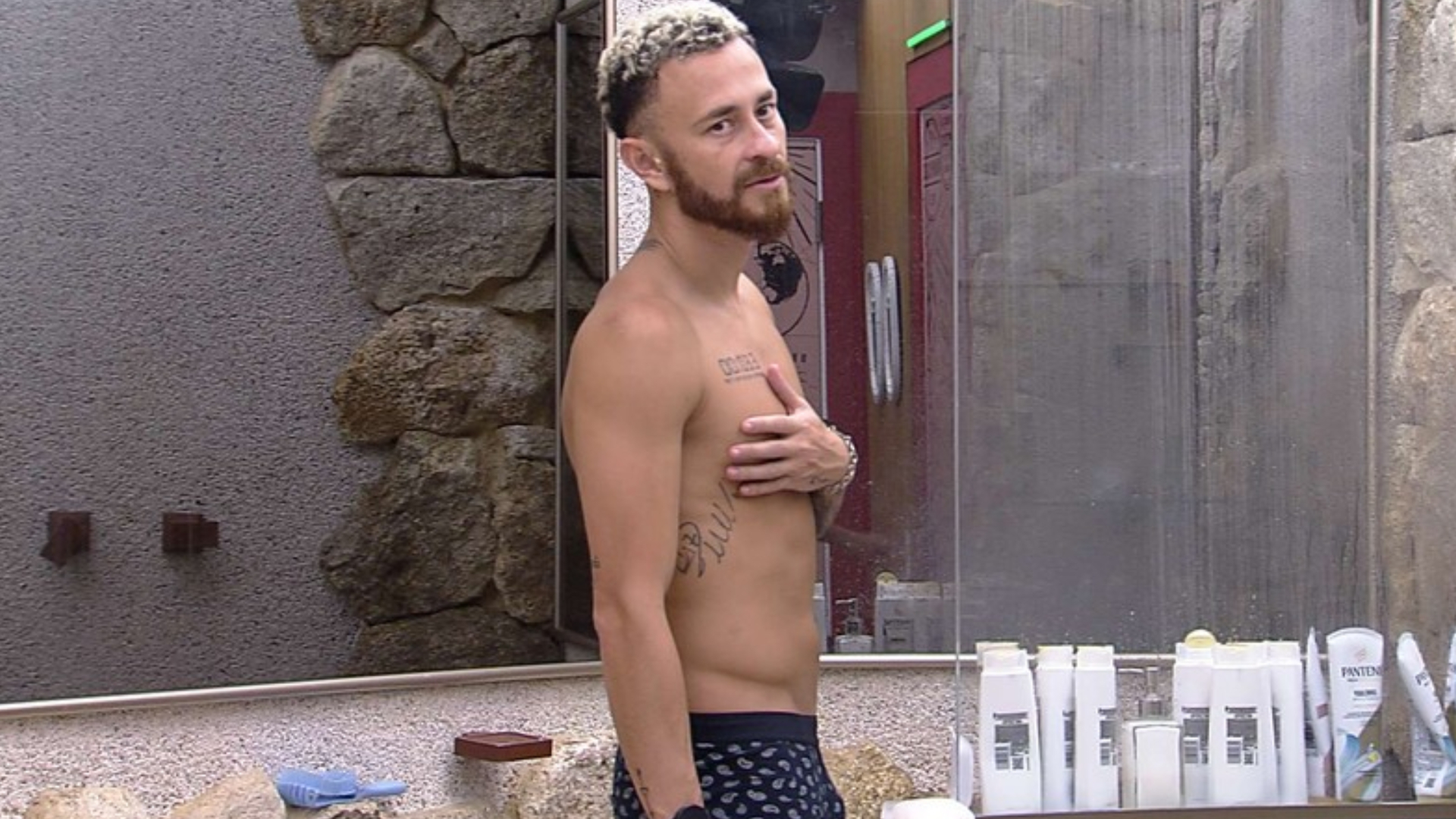 BBB 23: Após festa, Fred revela interesse em cantor: ”Aguçou lado bissexual meu”