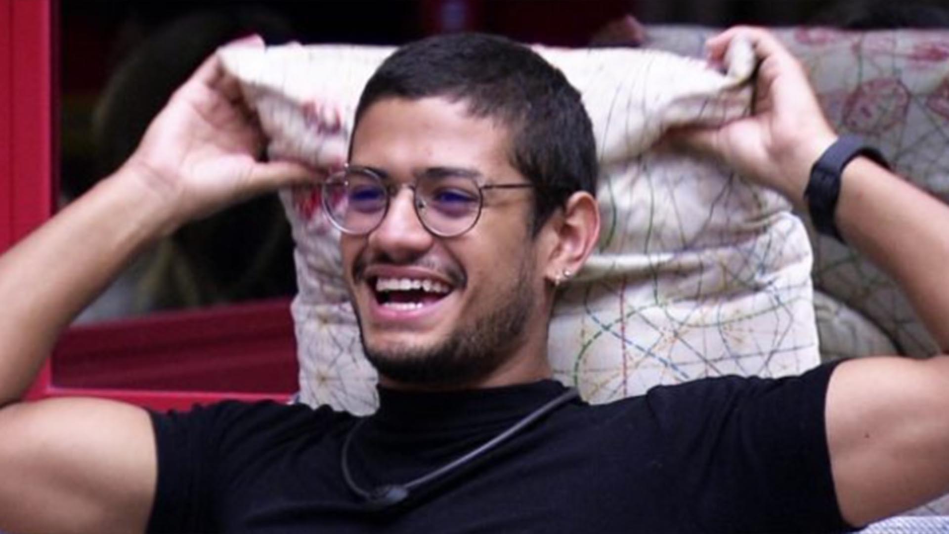BBB 23: Gabriel, Sarah e Marvvila revelam posições favoritas na Hora H