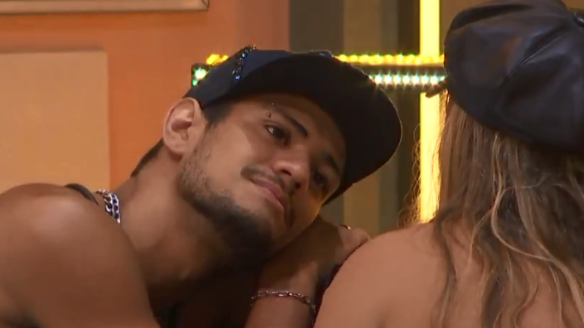 BBB 23: Gabriel Santana se declara para Bruna e fica arrasado: ”Cansei”