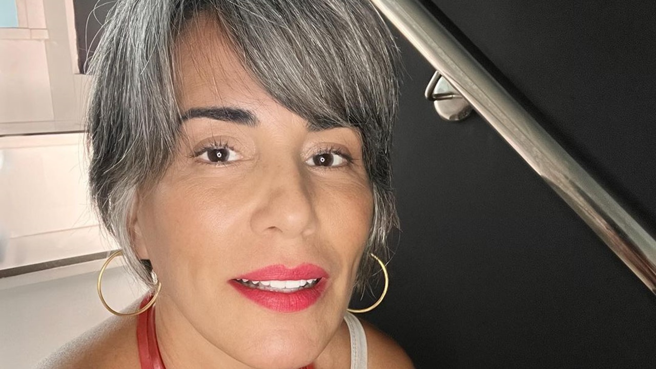 Vilã diabólica e empresária empoderada: Veja quatro vezes em que Gloria Pires chocou com visual nas novelas
