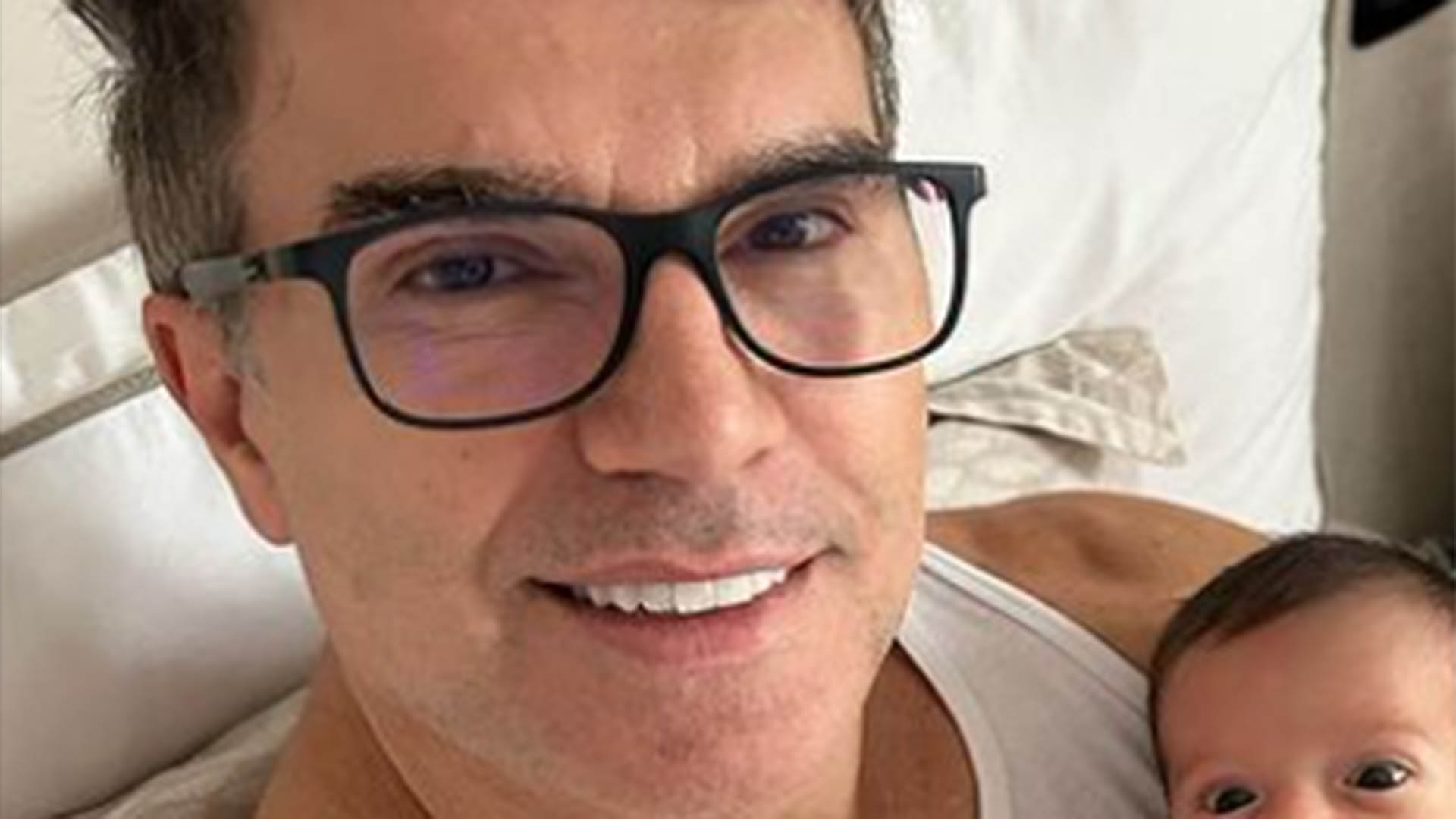 Filho de Claudia Raia e Jarbas Homem de Mello rouba a cena em foto e fã diz: ‘Cópia do papai’