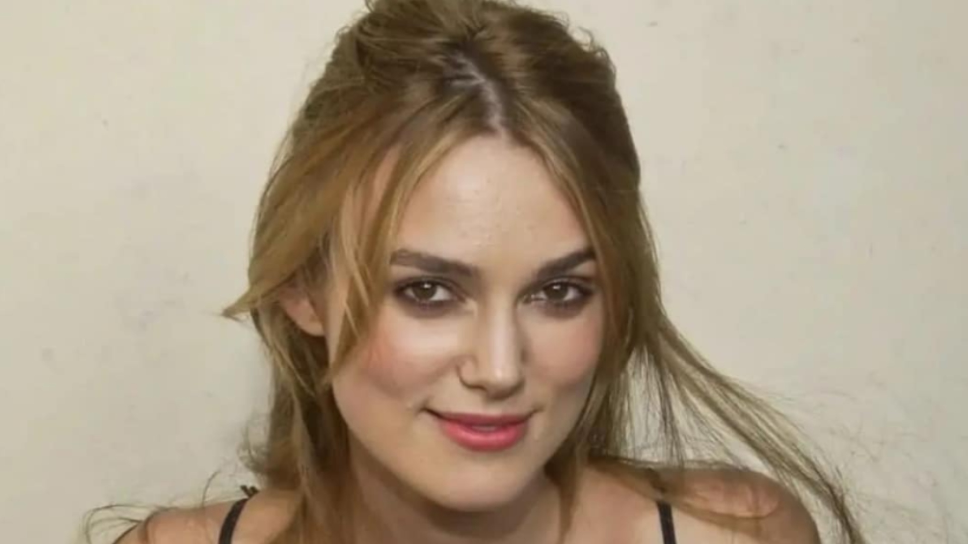 Keira Knightley revela que sucesso aos 17 por Piratas do Caribe a fez sentir como objeto de desejo