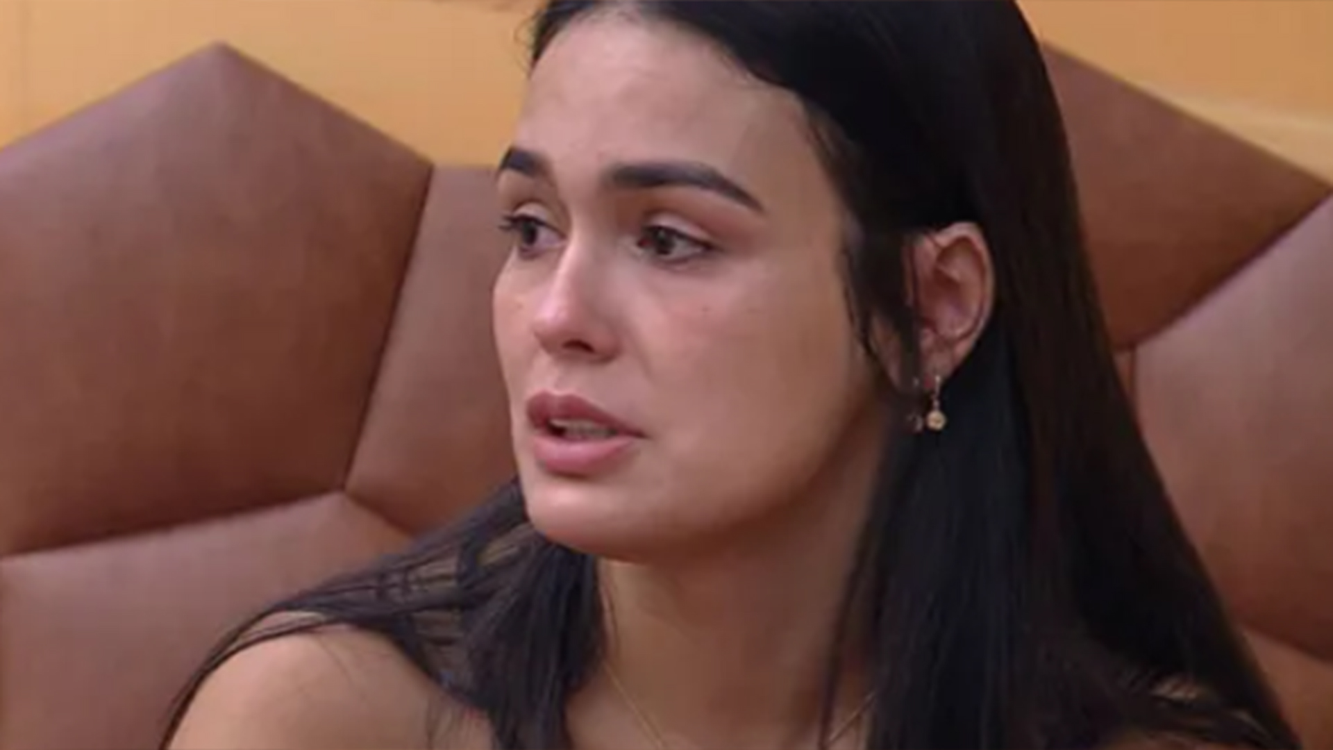 BBB 23: Larissa cai no choro ao falar de Ricardo: ‘Tenho medo’