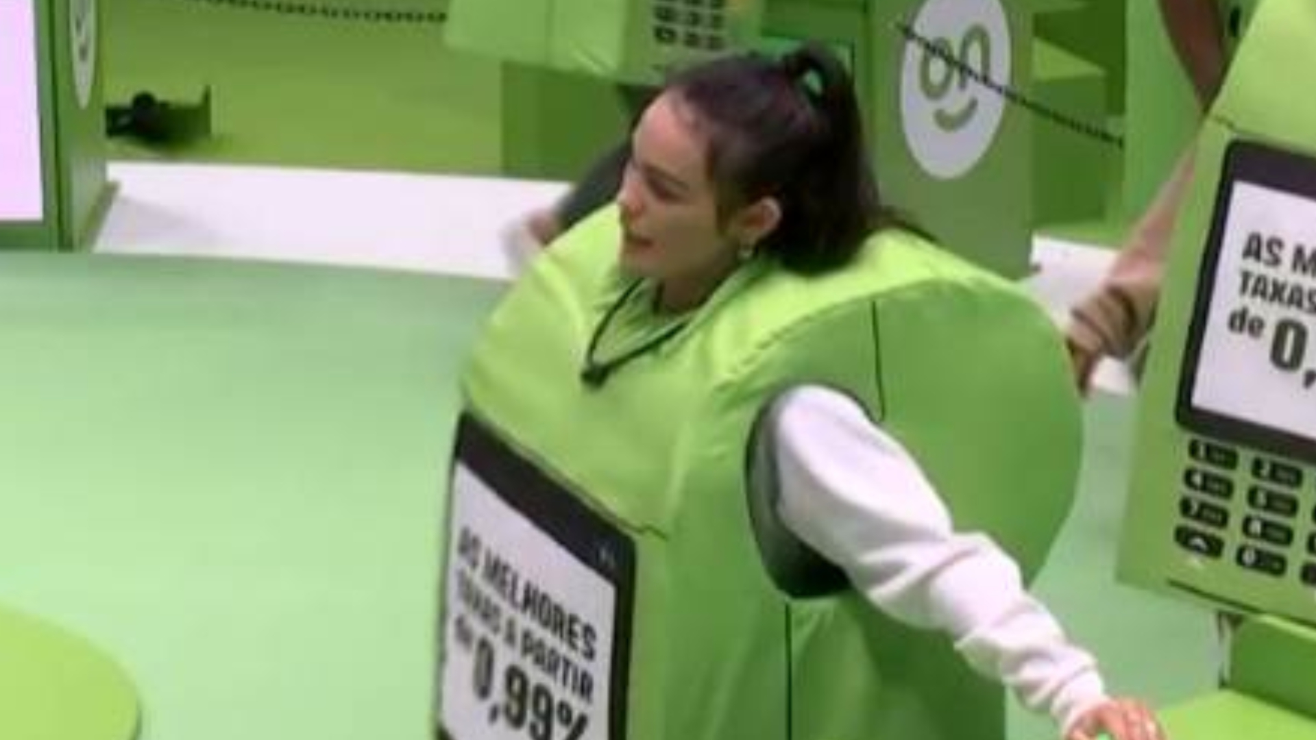 BBB 23: Larissa joga provocação e brother cai prometendo voto: ”Coisas podem mudar”