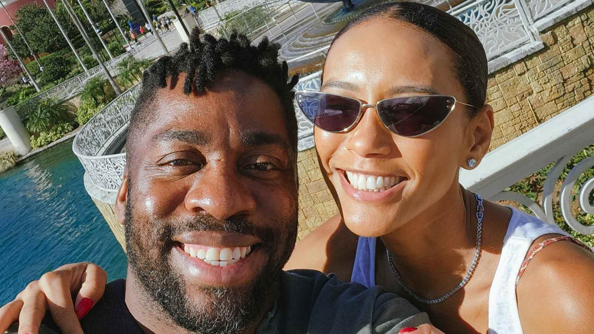 Lázaro Ramos e Taís Araújo surgem em clima de romance durante passeio em parque de diversões