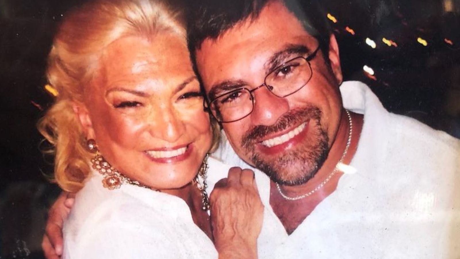 Filho de Hebe Camargo faz homenagem no dia em que ela completaria 94 anos