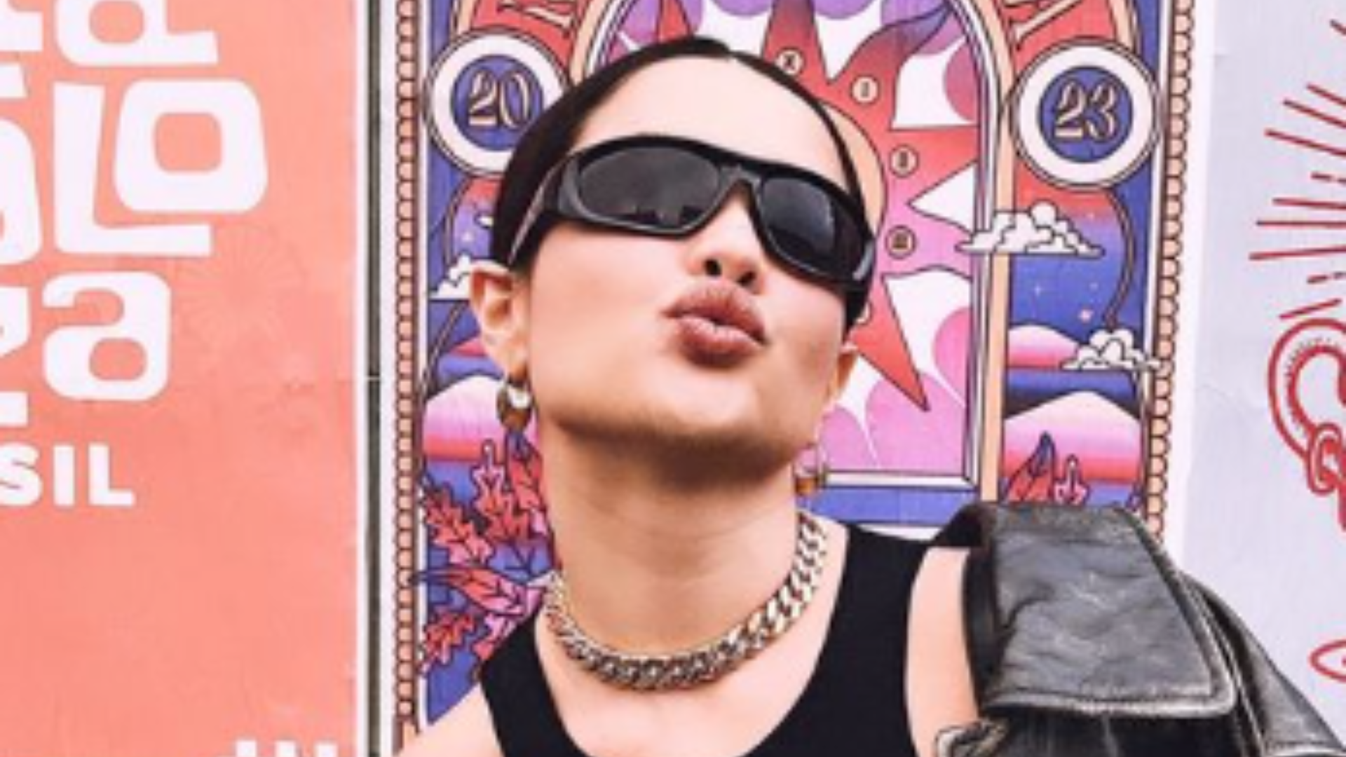Juliette estreia no Lollapalooza em clima de paquera: ‘Nas mãos de Deus’