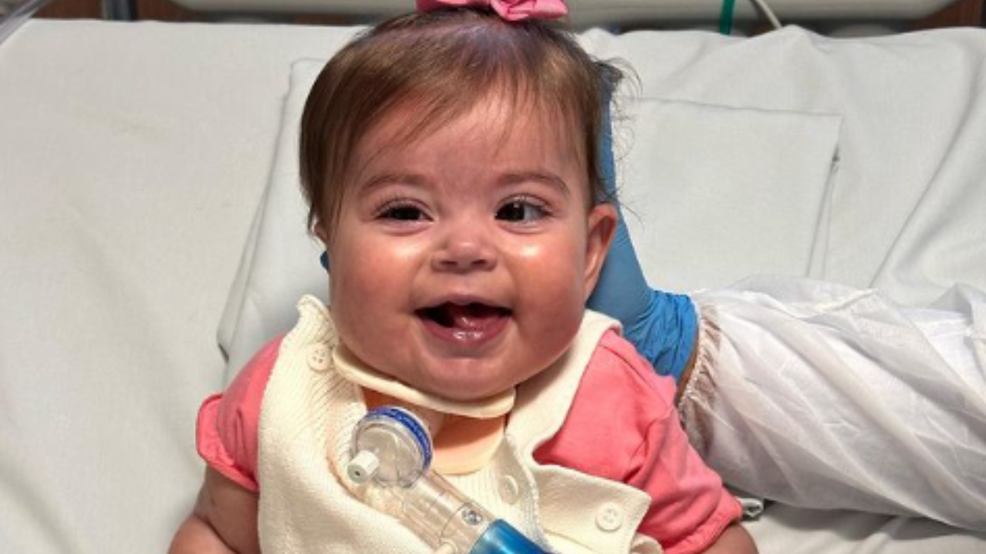 Cirurgias e internações: filha de Cazarré trava batalha contra doença sem cura há nove meses