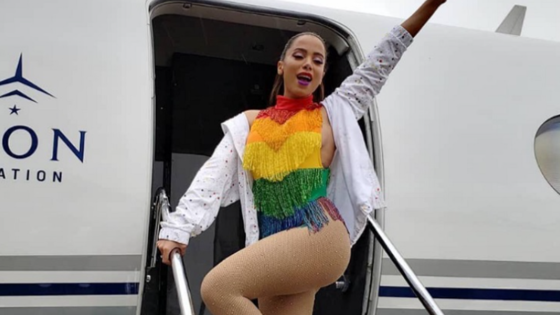 Tarólogo pede atenção de Anitta e alerta: ‘Muito cuidado’