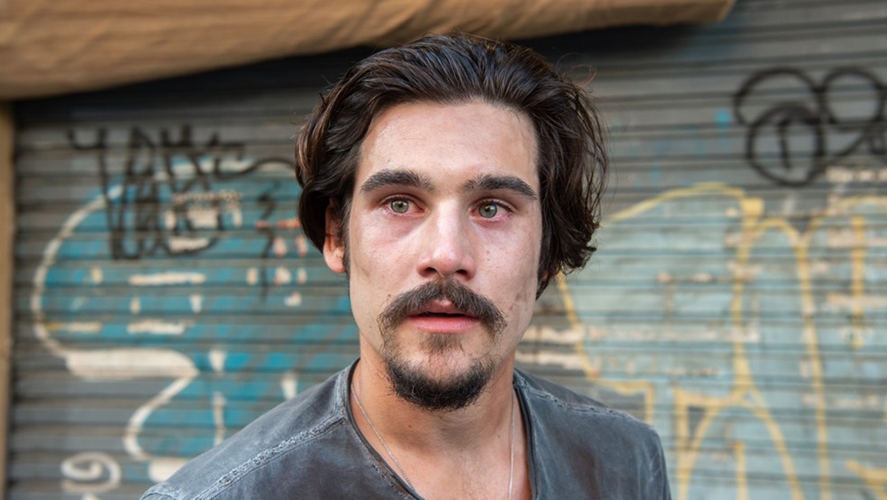 Nicolas Prattes revela reação ao ser cobrado por spoilers de Todas as Flores; confira