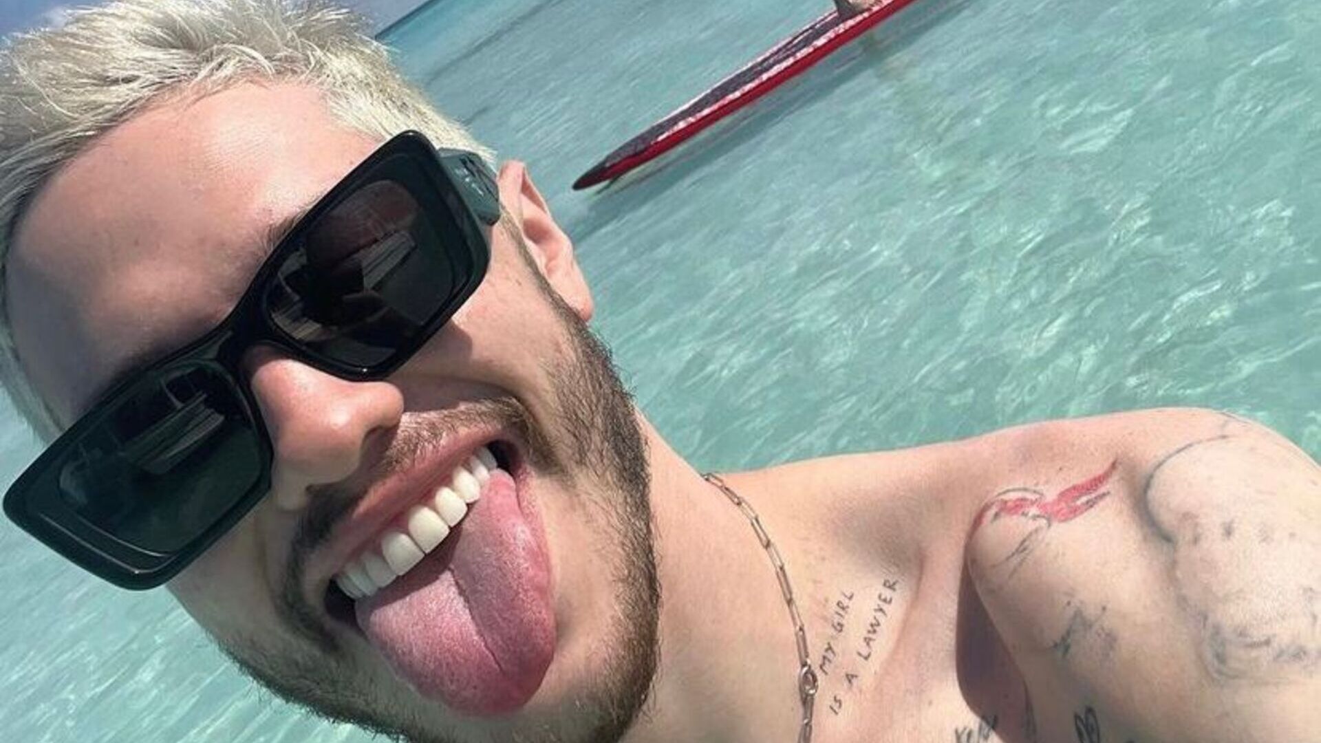 Ex de Ariana Grande e Kim Kardashian, Pete Davidson se envolve em acidente de carro