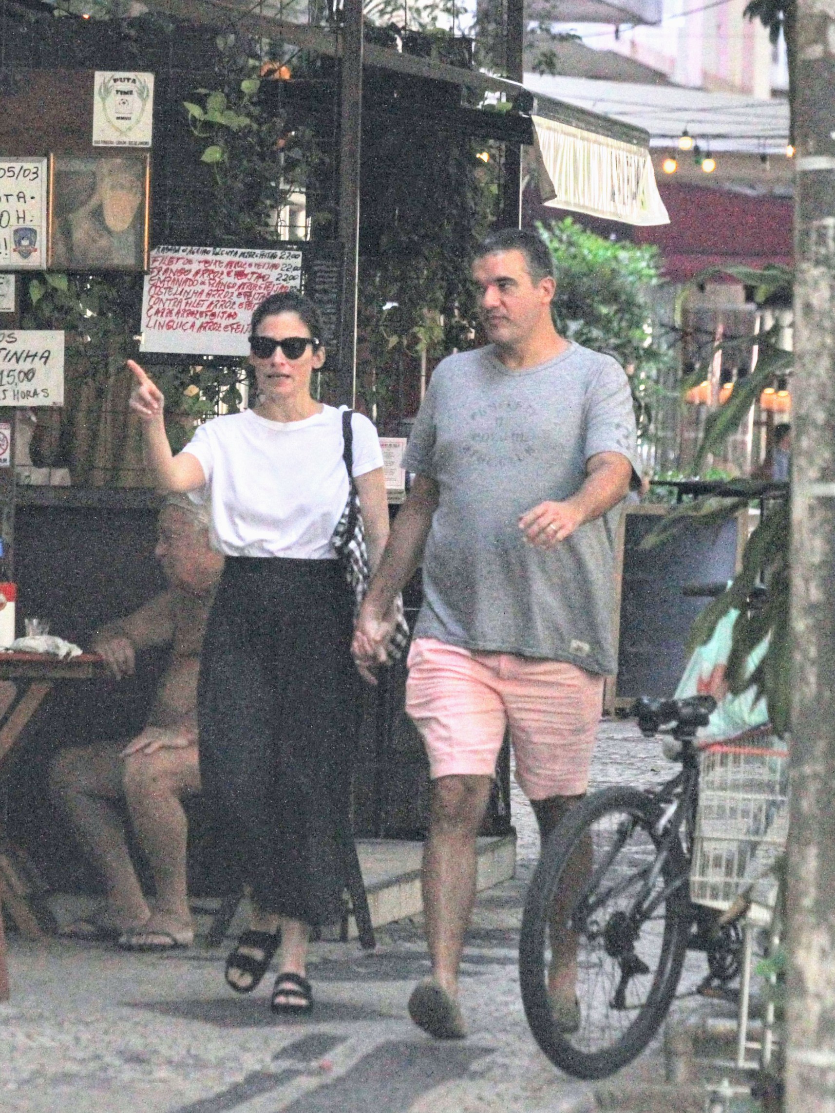 Renata Vasconcellos faz rara apari&ccedil;&atilde;o com seu marido, Miguel Athayde - Fotos: Dan Delmiro / AgNews