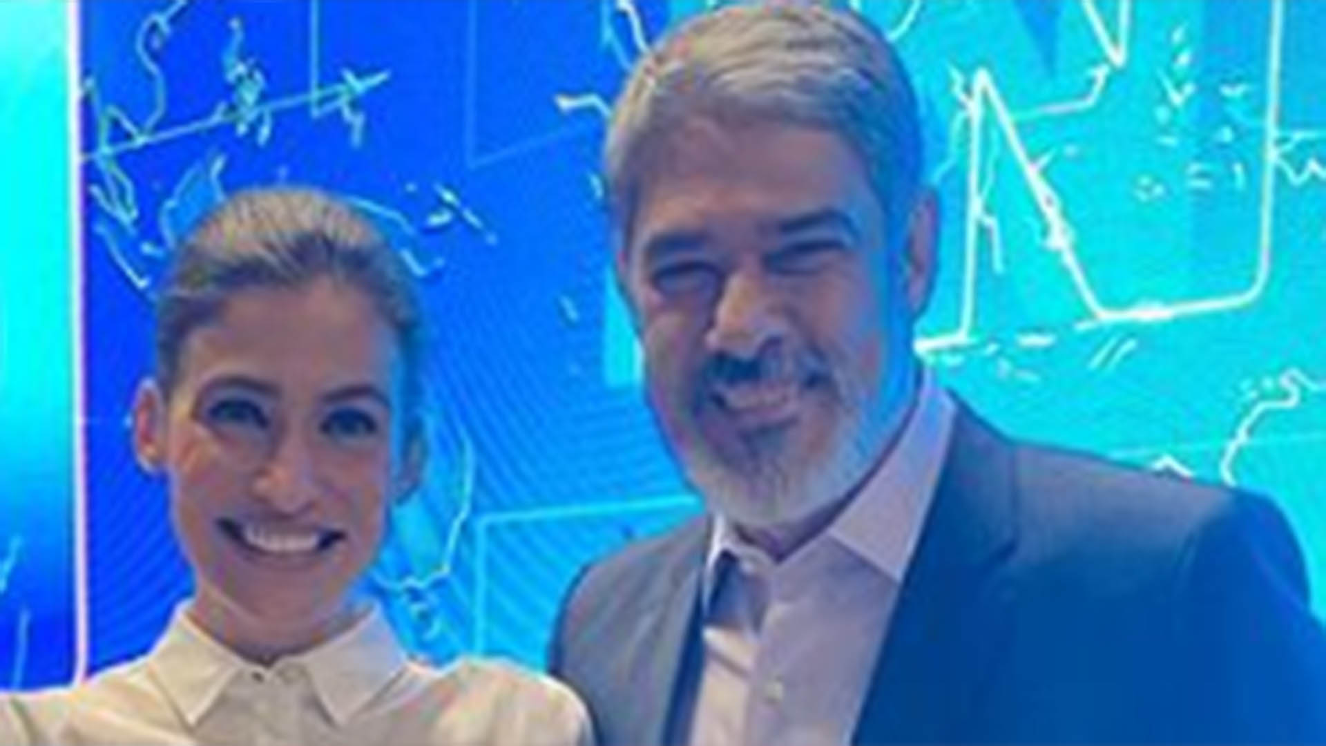 Renata Vasconcellos e William Bonner surgem de tênis no estúdio do Jornal Nacional