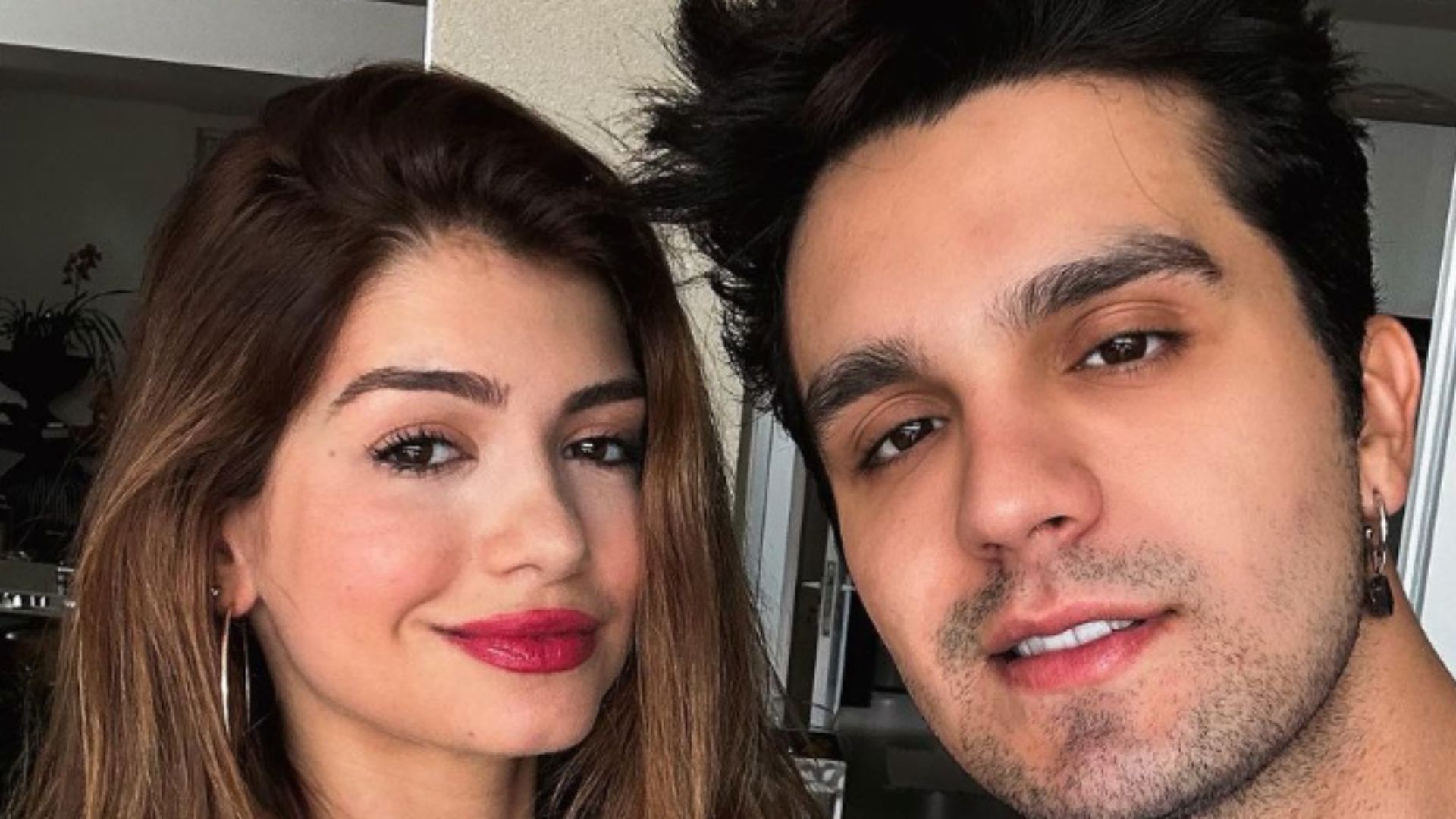 Gente? Cidade mineira está em polvorosa após boatos de casamento de Luan Santana
