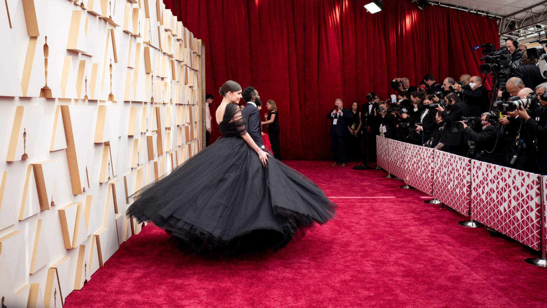 Entenda por que o tapete do Oscar não será vermelho nesta edição
