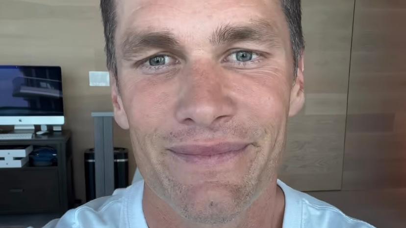 Tom Brady está curtindo a vida de solteiro após divórcio com Gisele, diz site