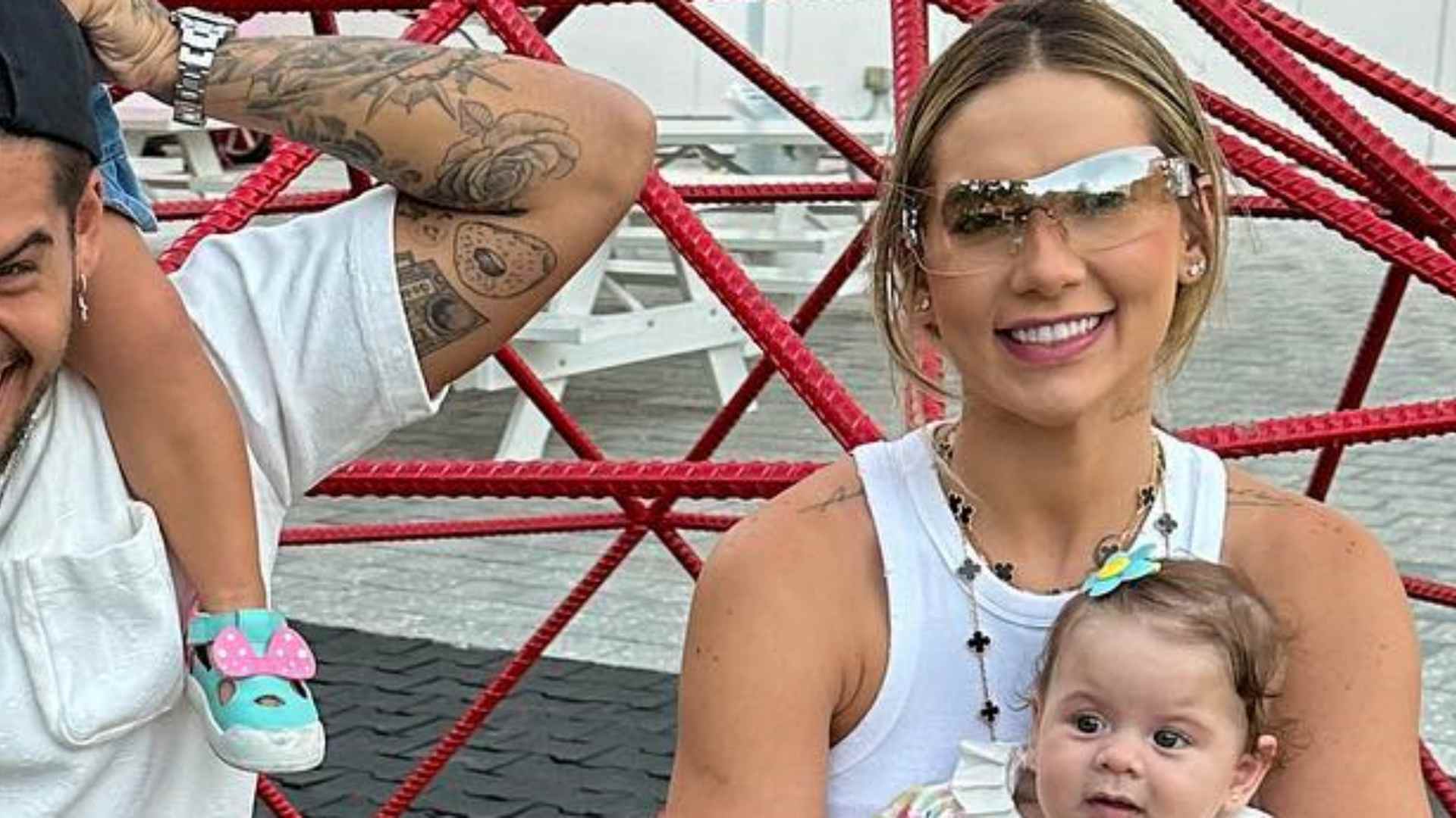 Virginia Fonseca abre álbum de viagem e se declara para a família: “Meu bem maior”