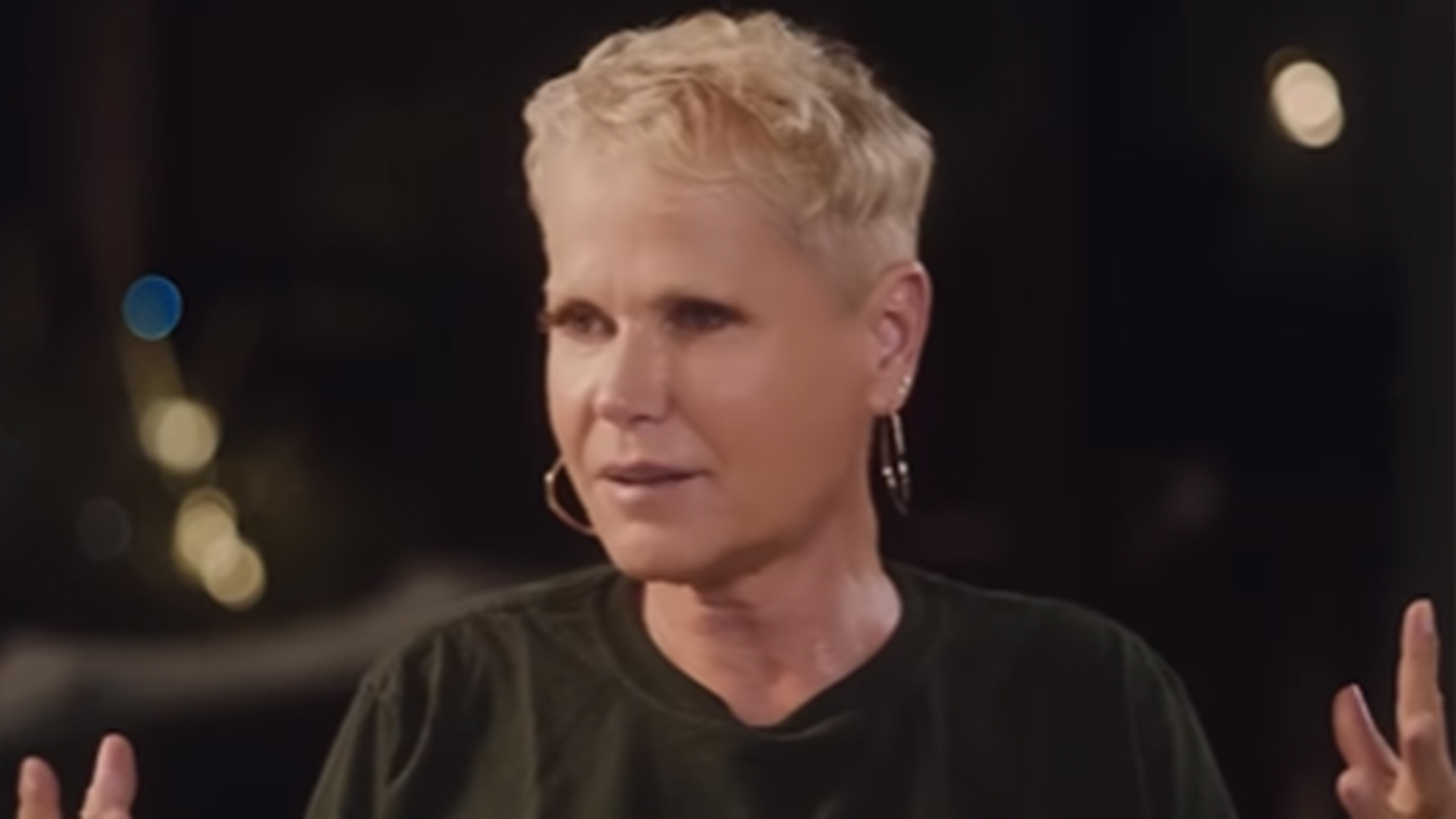 Xuxa lembra de pedido para não engravidar: ‘Ficar com o corpo feio’