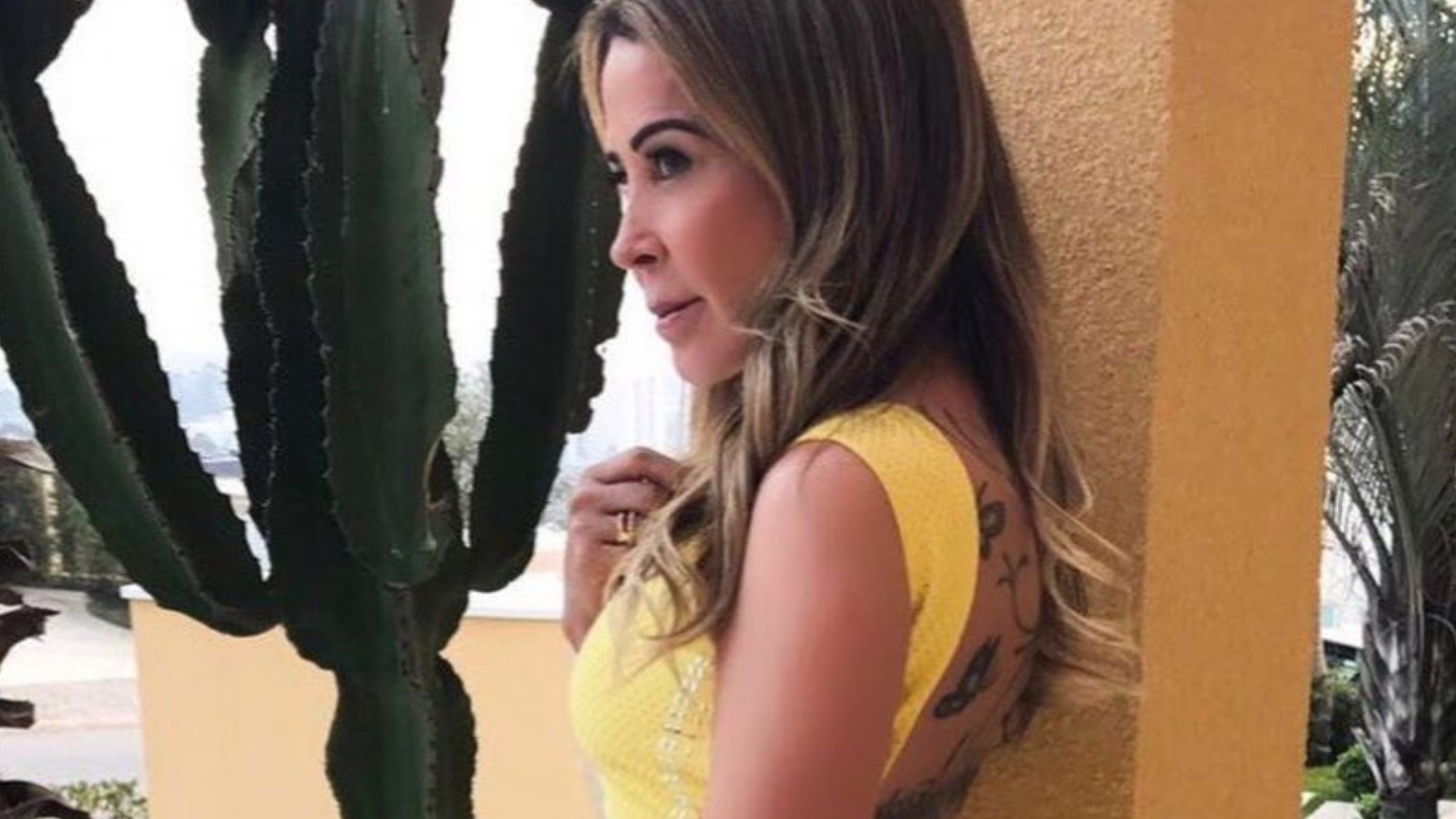 Zilu Camargo surge magérrima em vestido mega colado: ”Mulher maravilhosa”