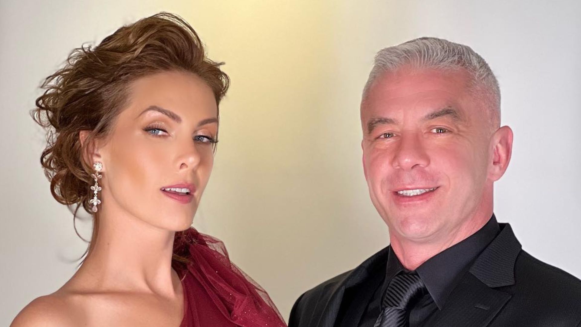 Equipe de Ana Hickmann se pronuncia após suposto pedido de divórcio