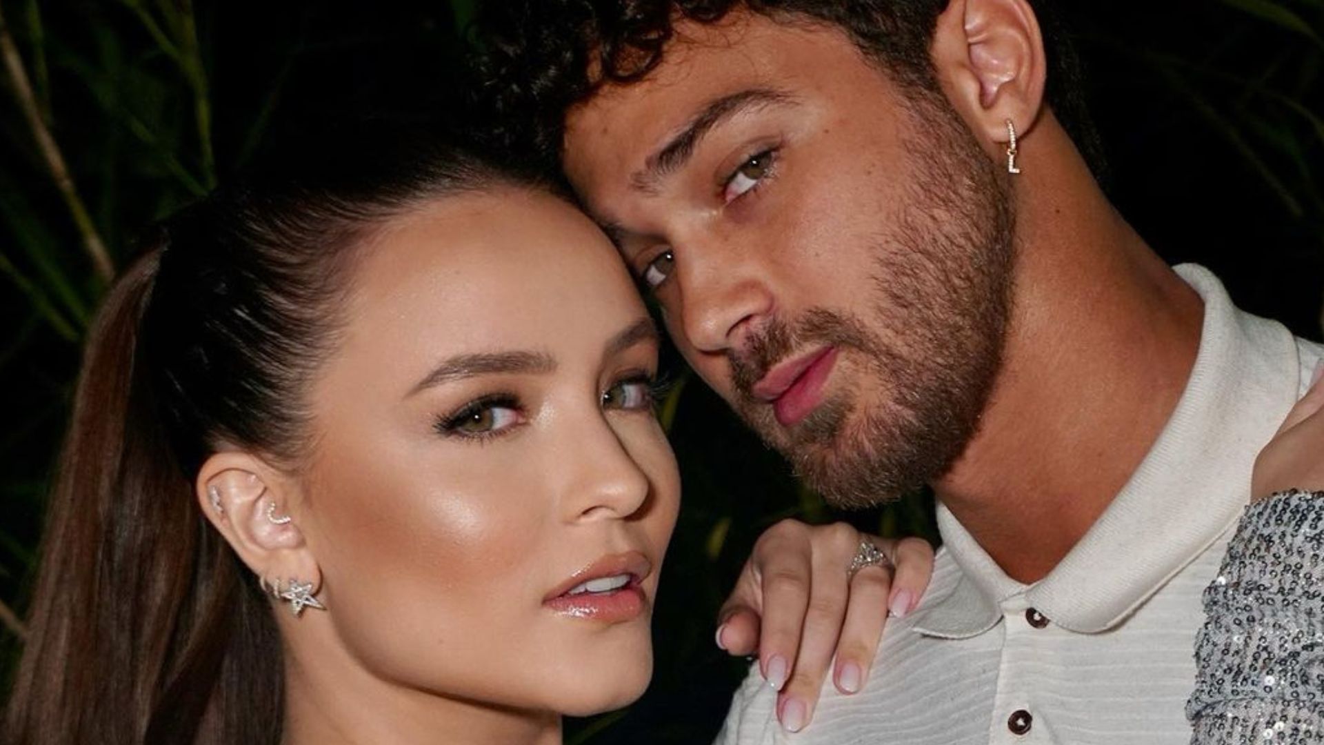 Larissa Manoela e André Luiz Frambach posam deslumbrante em novos cliques