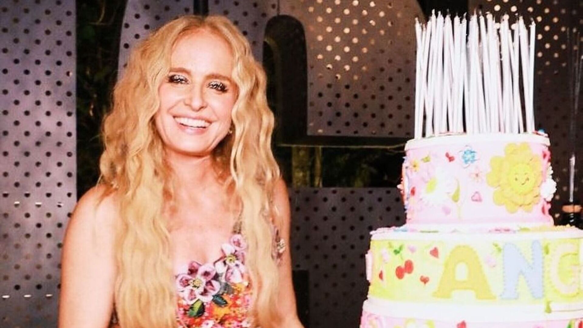 Angélica mostra fotos inéditas de sua festa luxuosa de aniversário