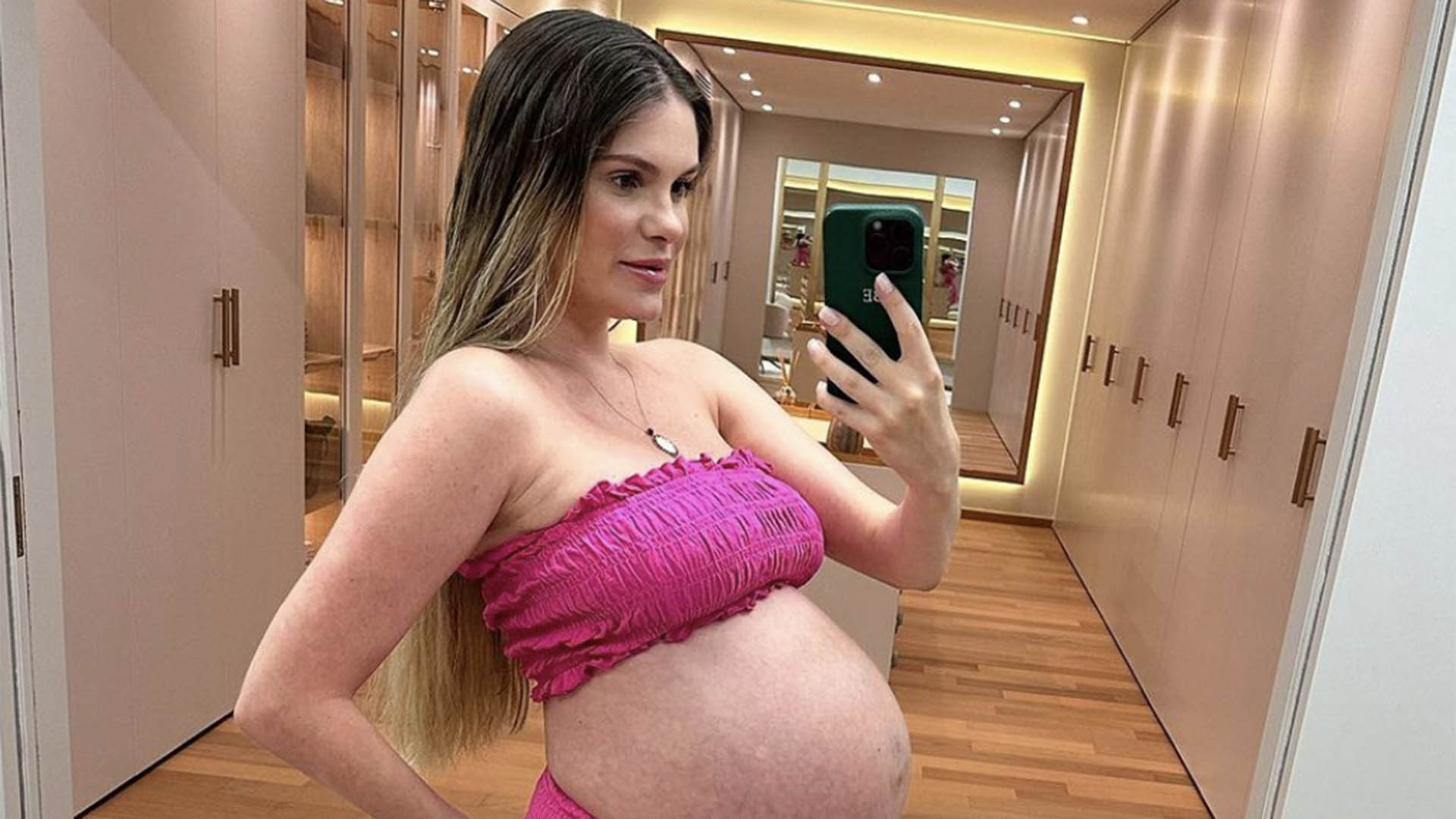 Bárbara Evans revela o que quer mudar no corpo após a gestação dos gêmeos