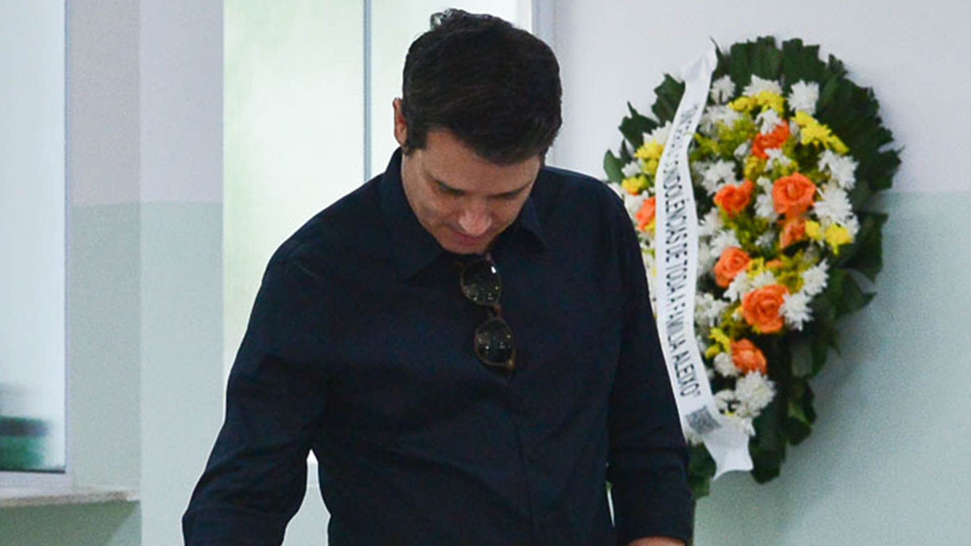 Celso Portiolli dá o último adeus para o diretor Roberto Manzoni, o Magrão