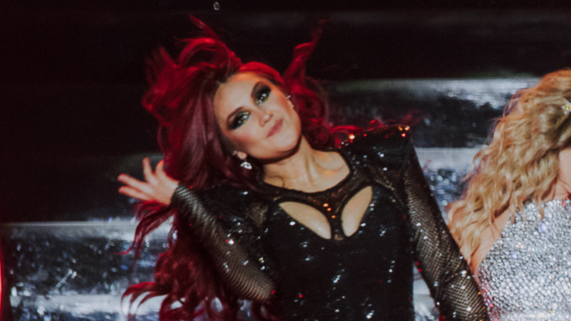 Dulce Maria celebra aniversário da mãe nos palcos de São Paulo: ‘Muito importante para mim’